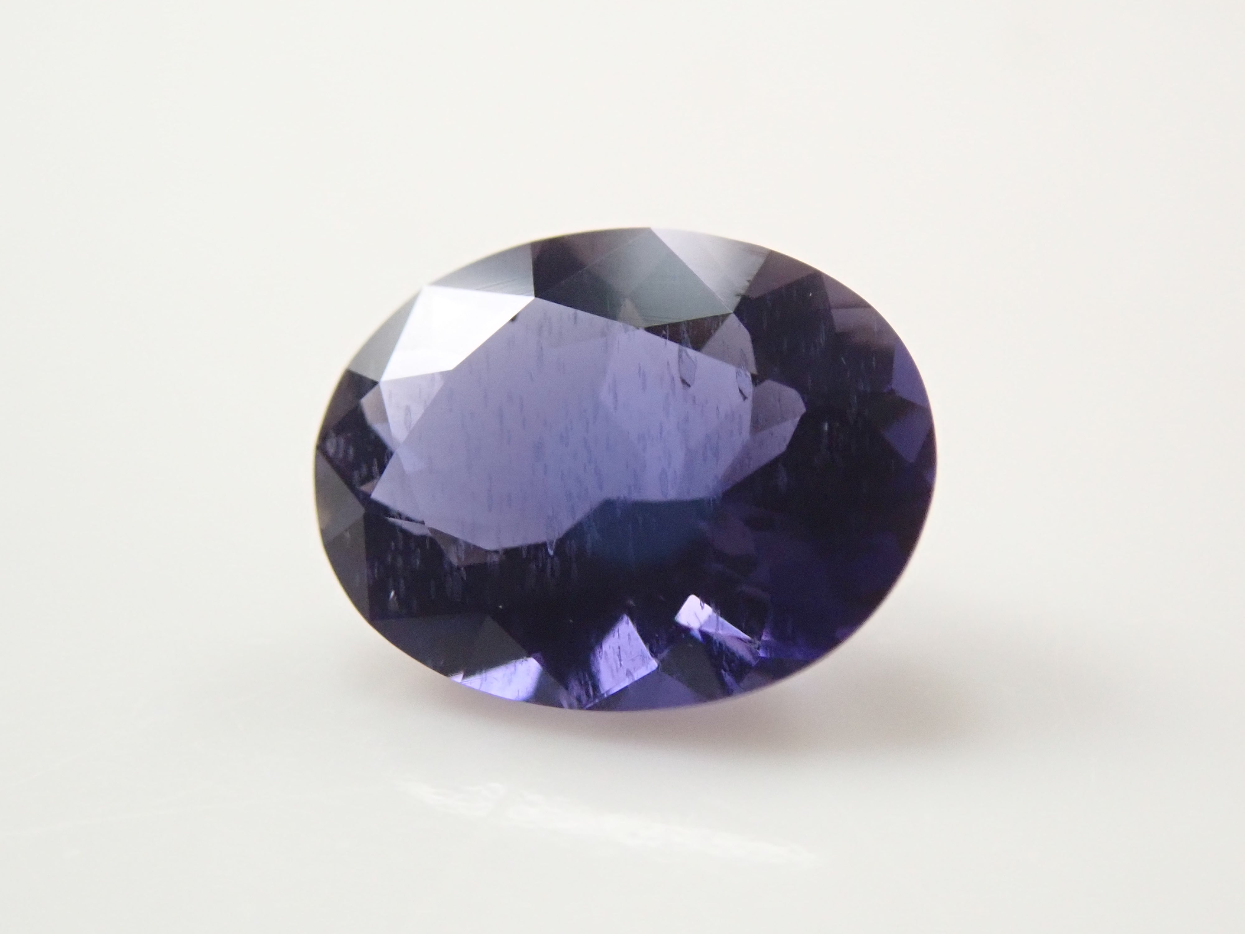 【12/14 22時販売】マダガスカル産アイオライト 0.644ctルース