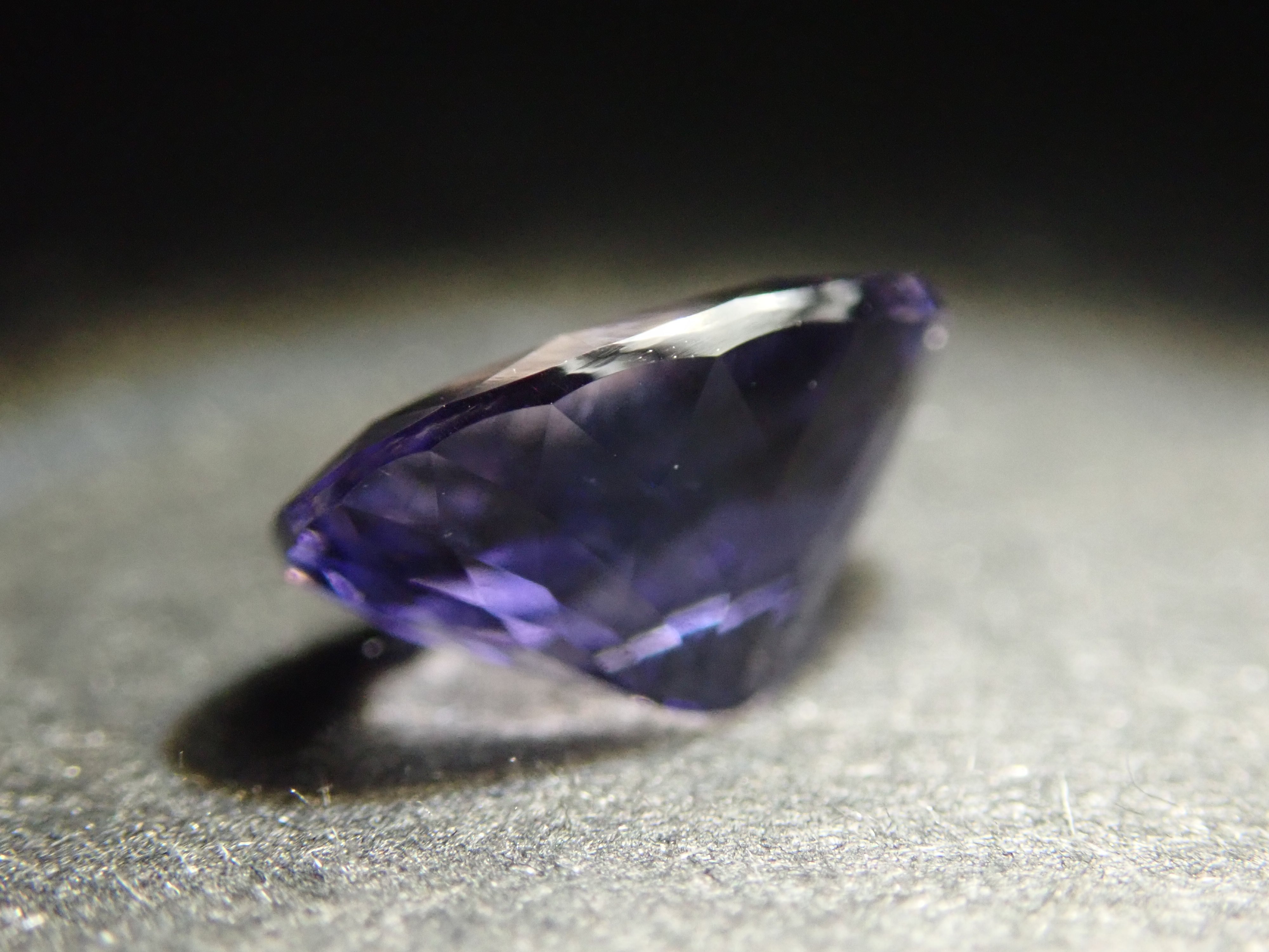 【12/14 22時販売】マダガスカル産アイオライト 0.644ctルース