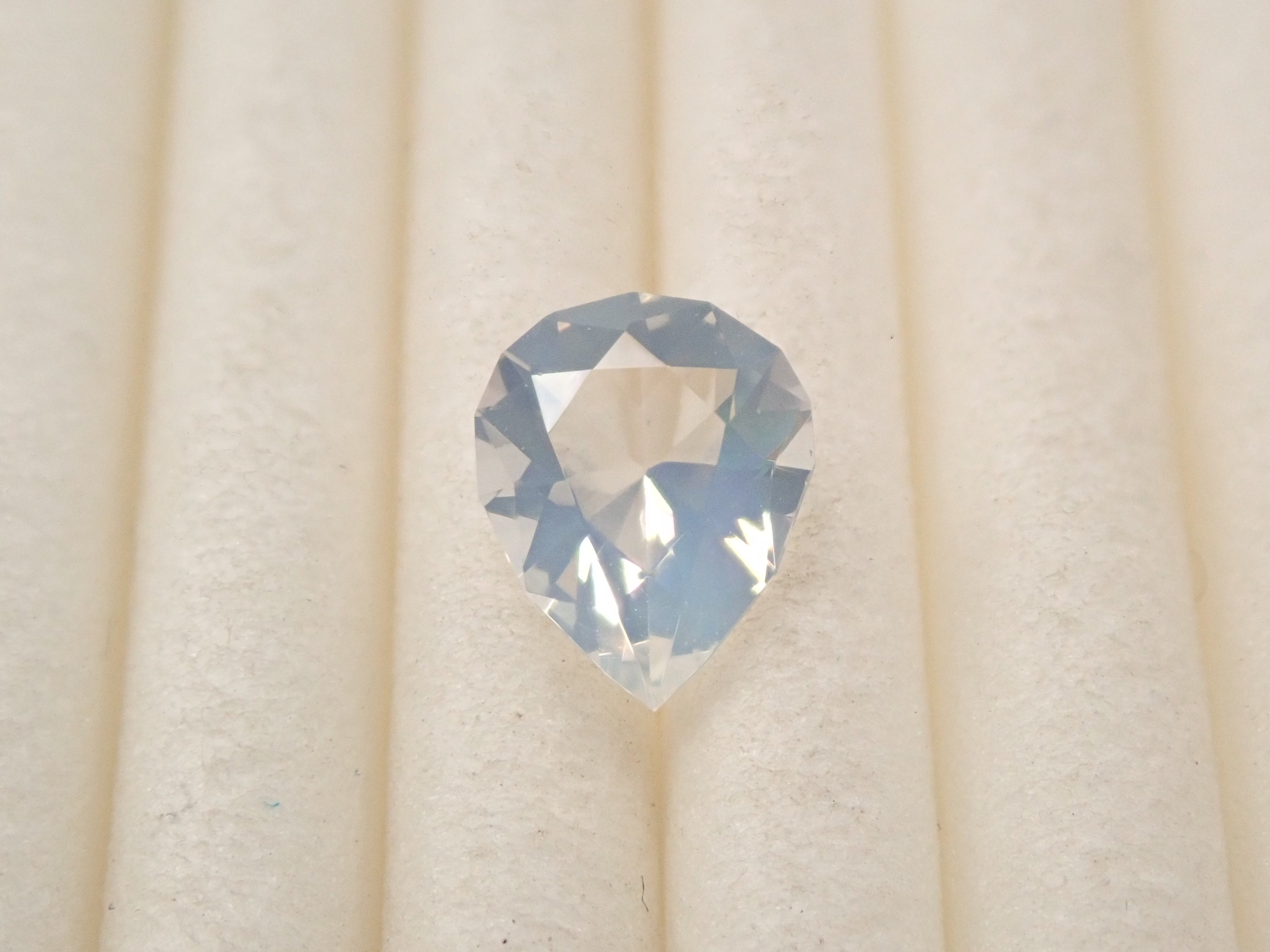 【12/14 22時販売】メキシコ産ウォーターオパール(ファセットカット) 0.402ctルース(コントラルスオパール)