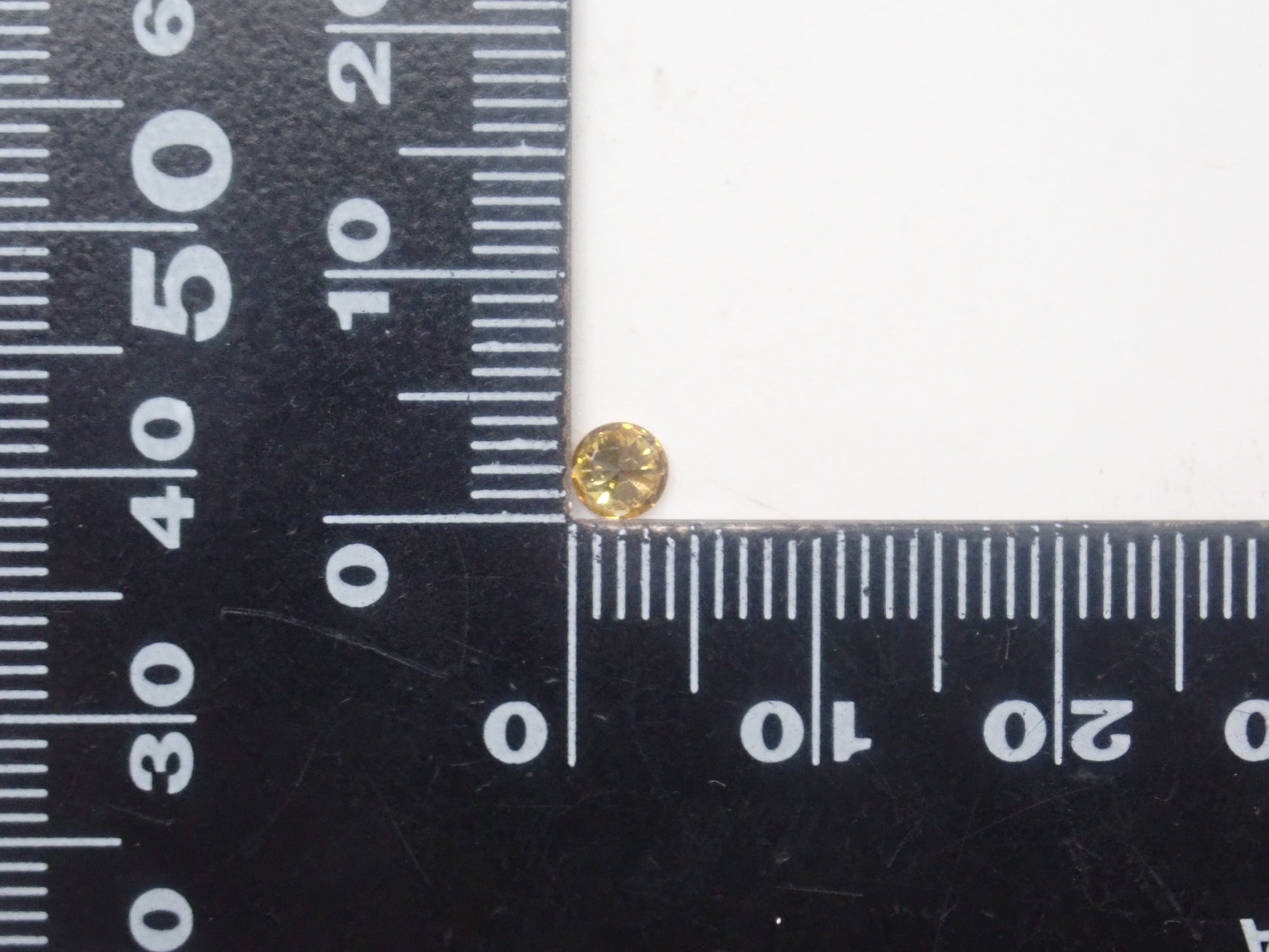 【12/12 22時販売】《限定15石》通常39,800円の珍しいUNEVENのFANCYカラーや69,800円のFANCYカラー0.428ctを含むイエローダイヤモンドガチャ💎ルース1石《複数購入割引有》