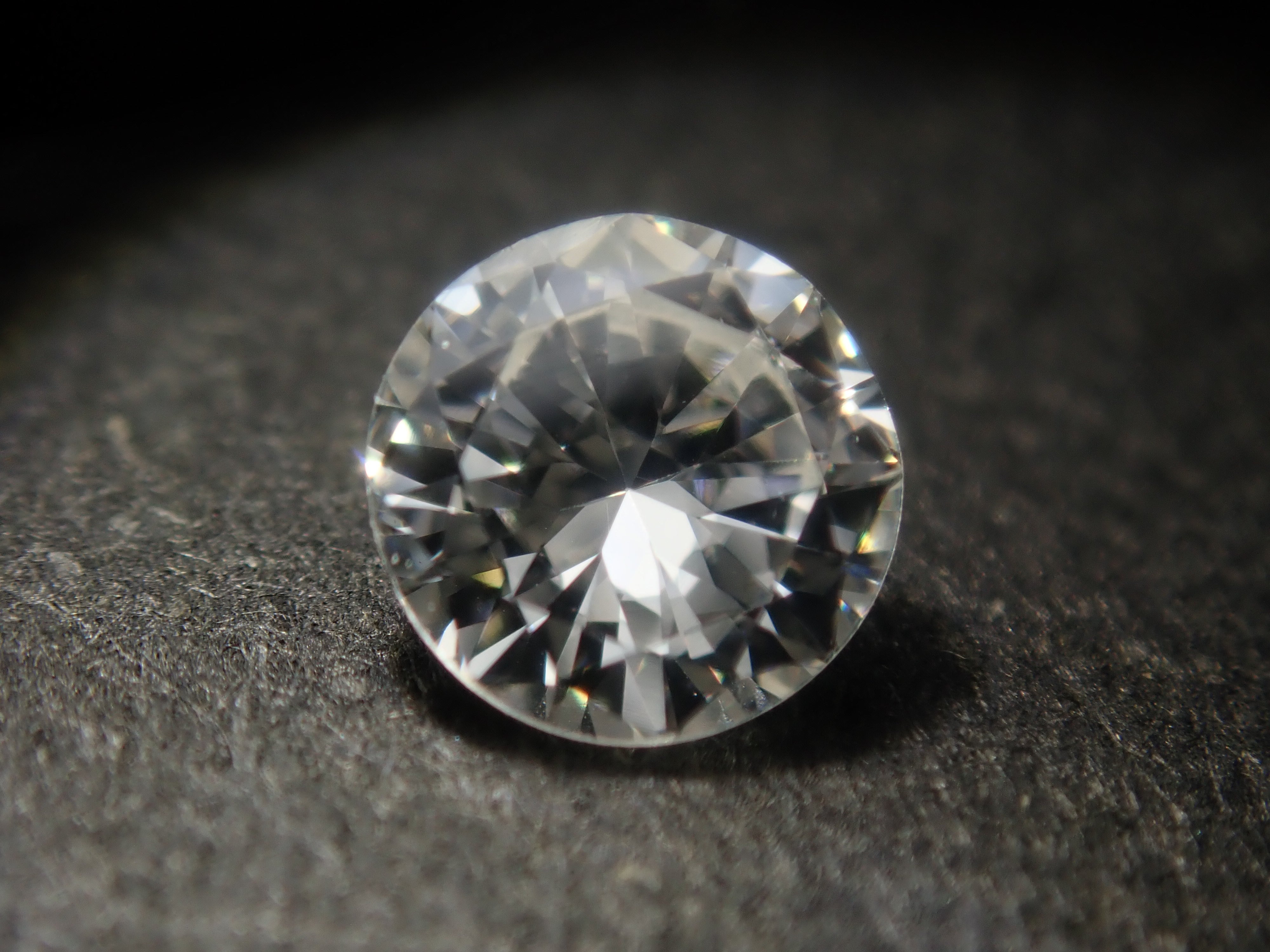 【12/20 22時販売】《限定11石》4万円相当のVVS/4mm、VS/3mmなど含むダイヤモンドガチャ《複数購入割引有》