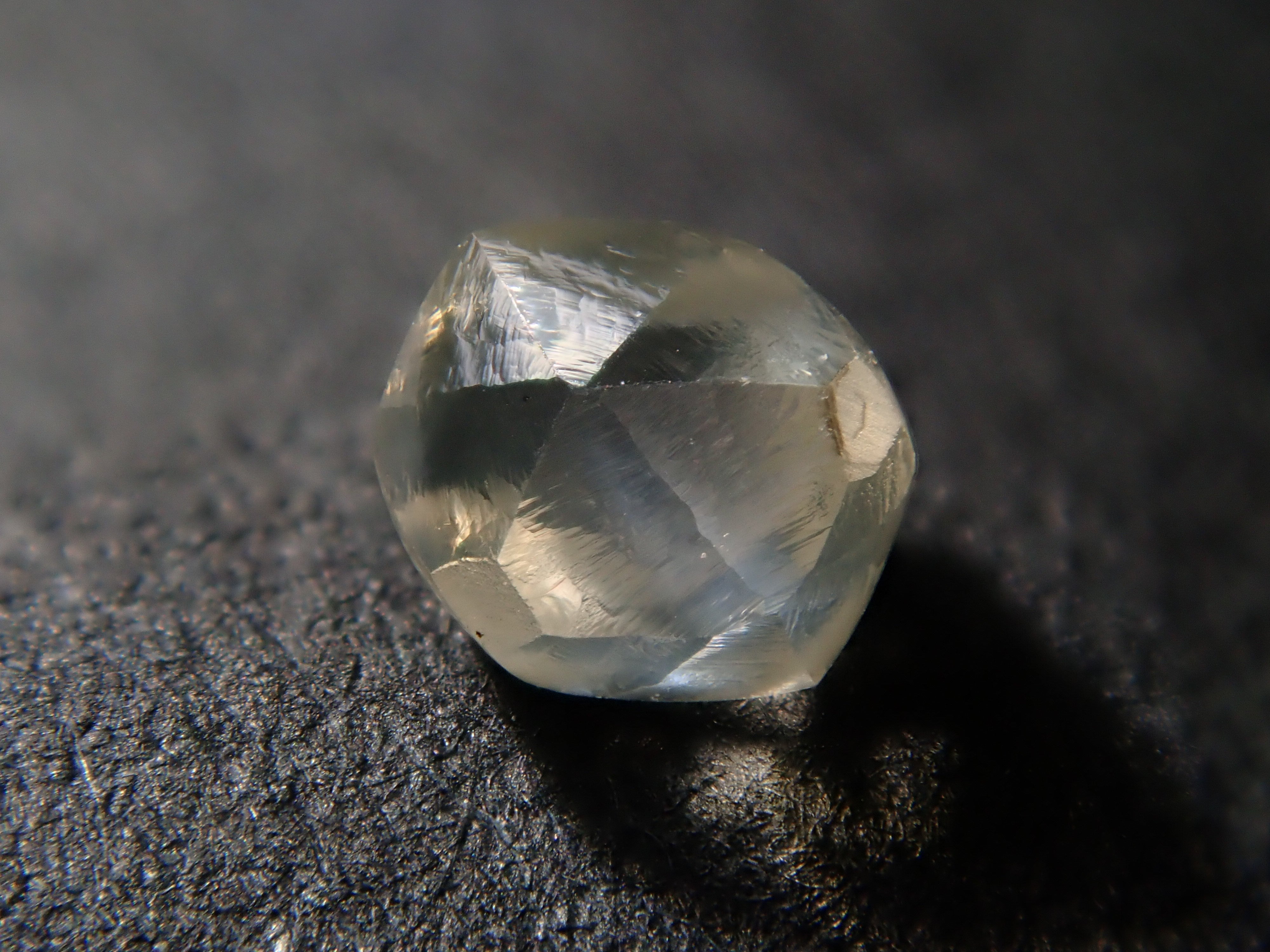 南アフリカ産ダイヤモンド(メイカブル) 0.169ct原石