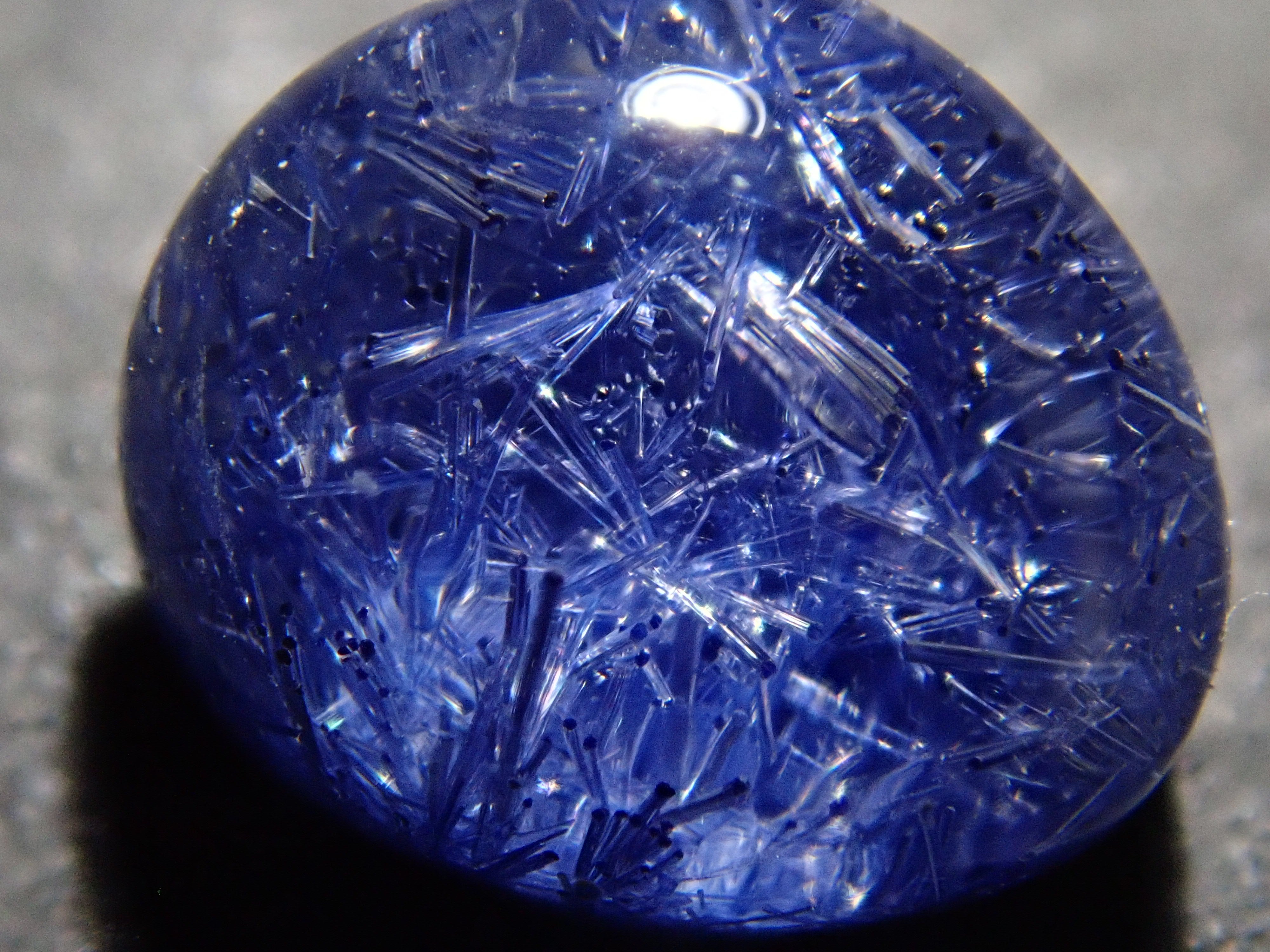 【12/19 22時販売】ブラジル産デュモルチェライトインクォーツ 1.995ctルース