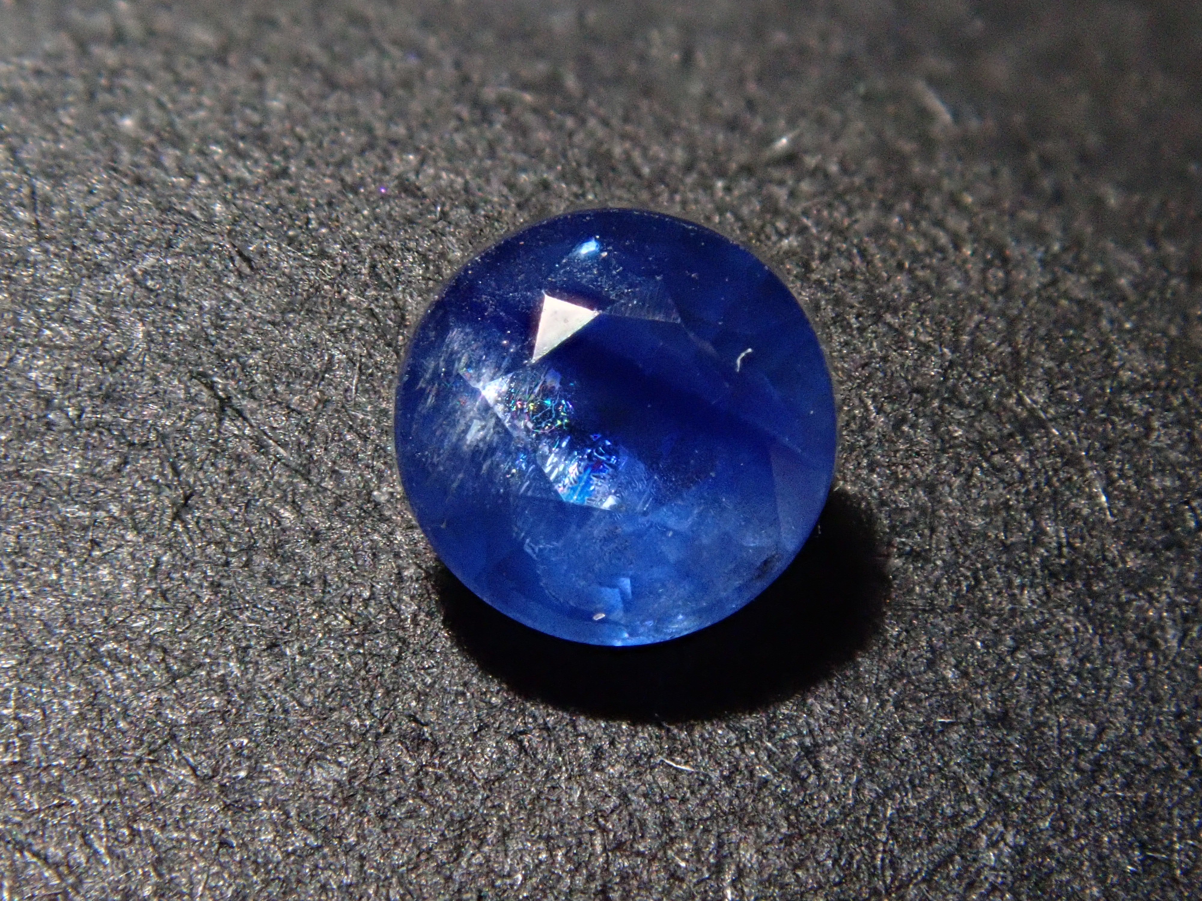 【12/19 22時販売】マダガスカル産バイカラーサファイア 3.6mm/0.232ctルース