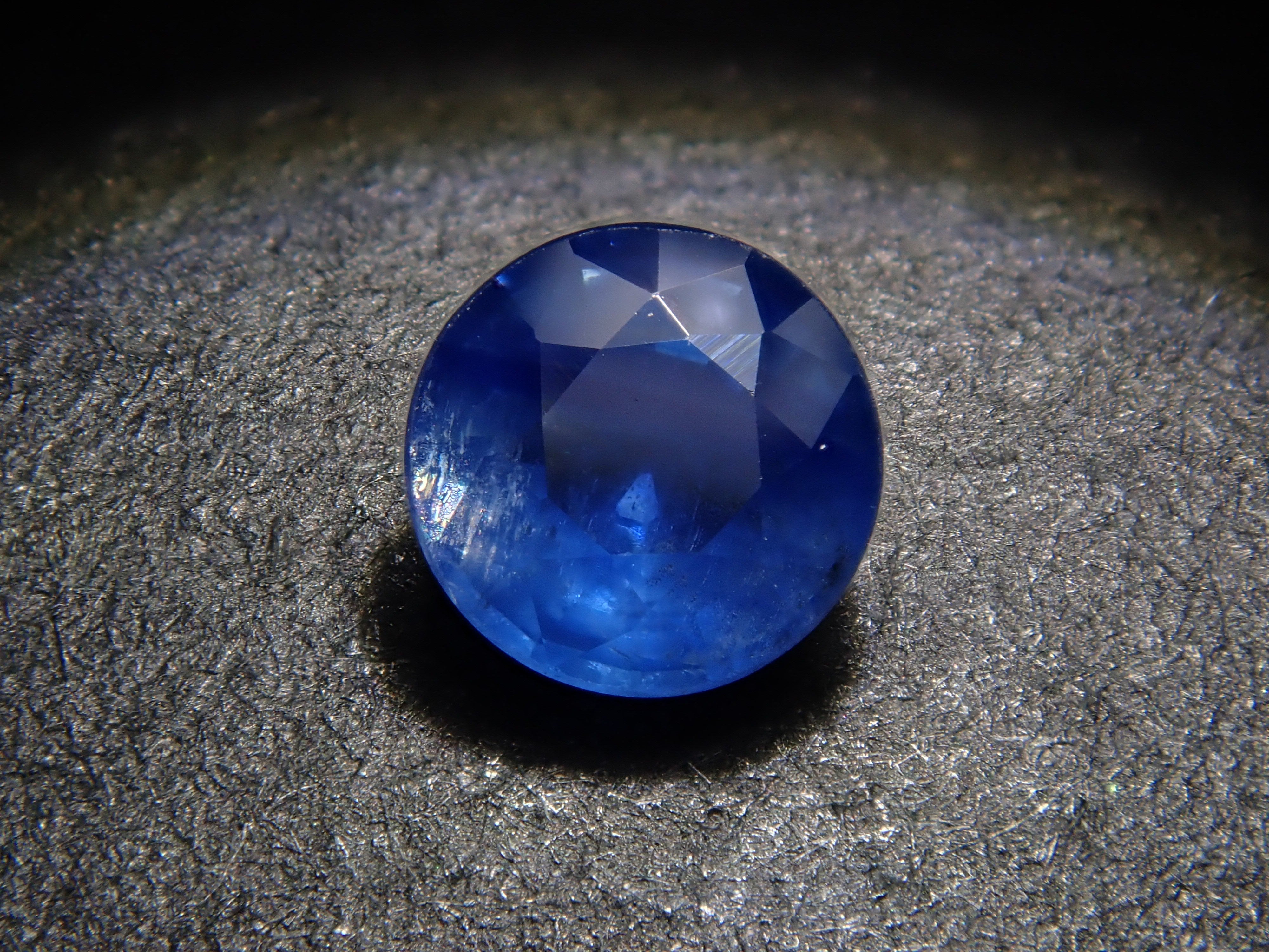 【12/19 22時販売】マダガスカル産バイカラーサファイア 3.6mm/0.232ctルース