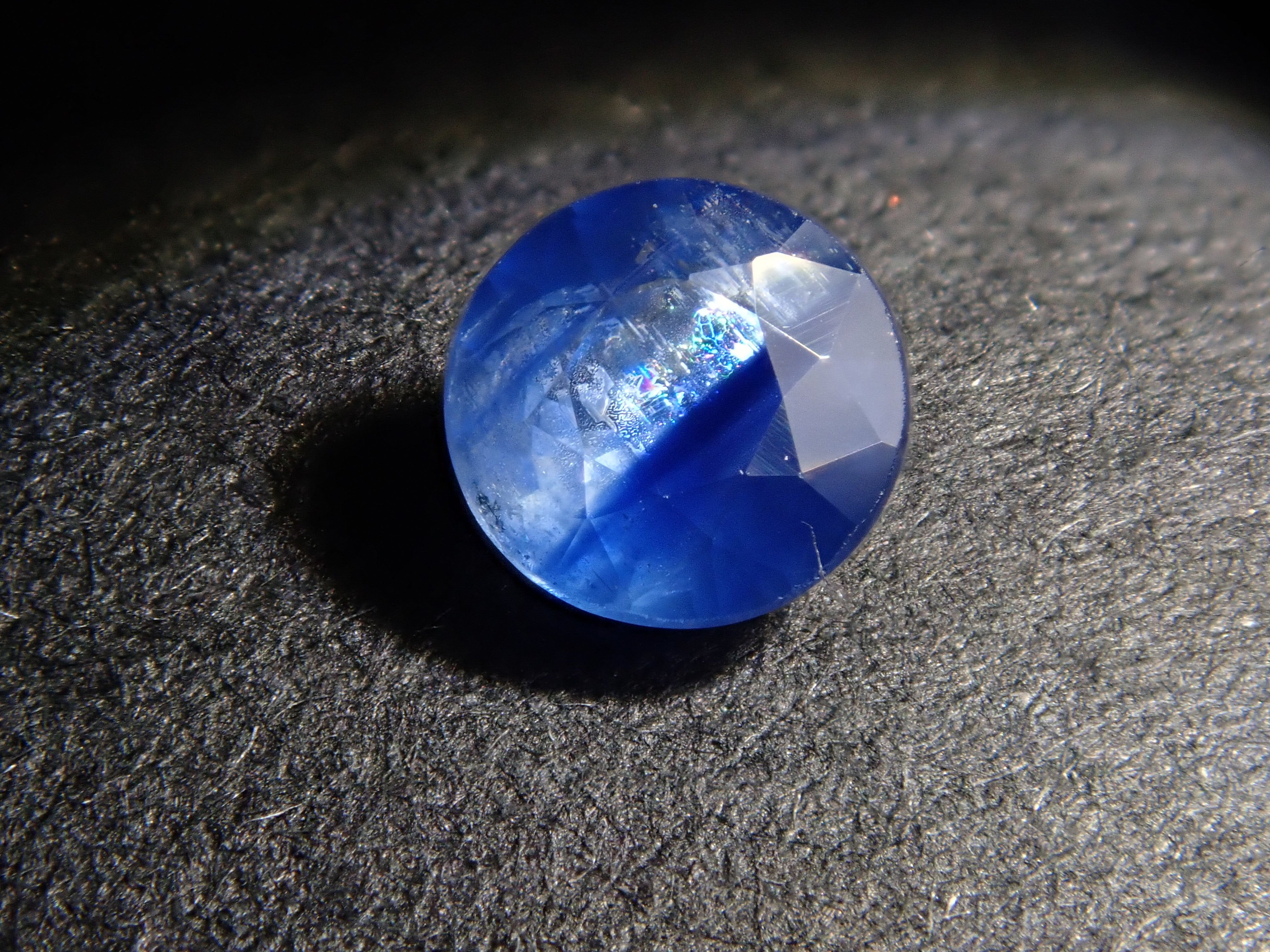 【12/19 22時販売】マダガスカル産バイカラーサファイア 3.6mm/0.232ctルース