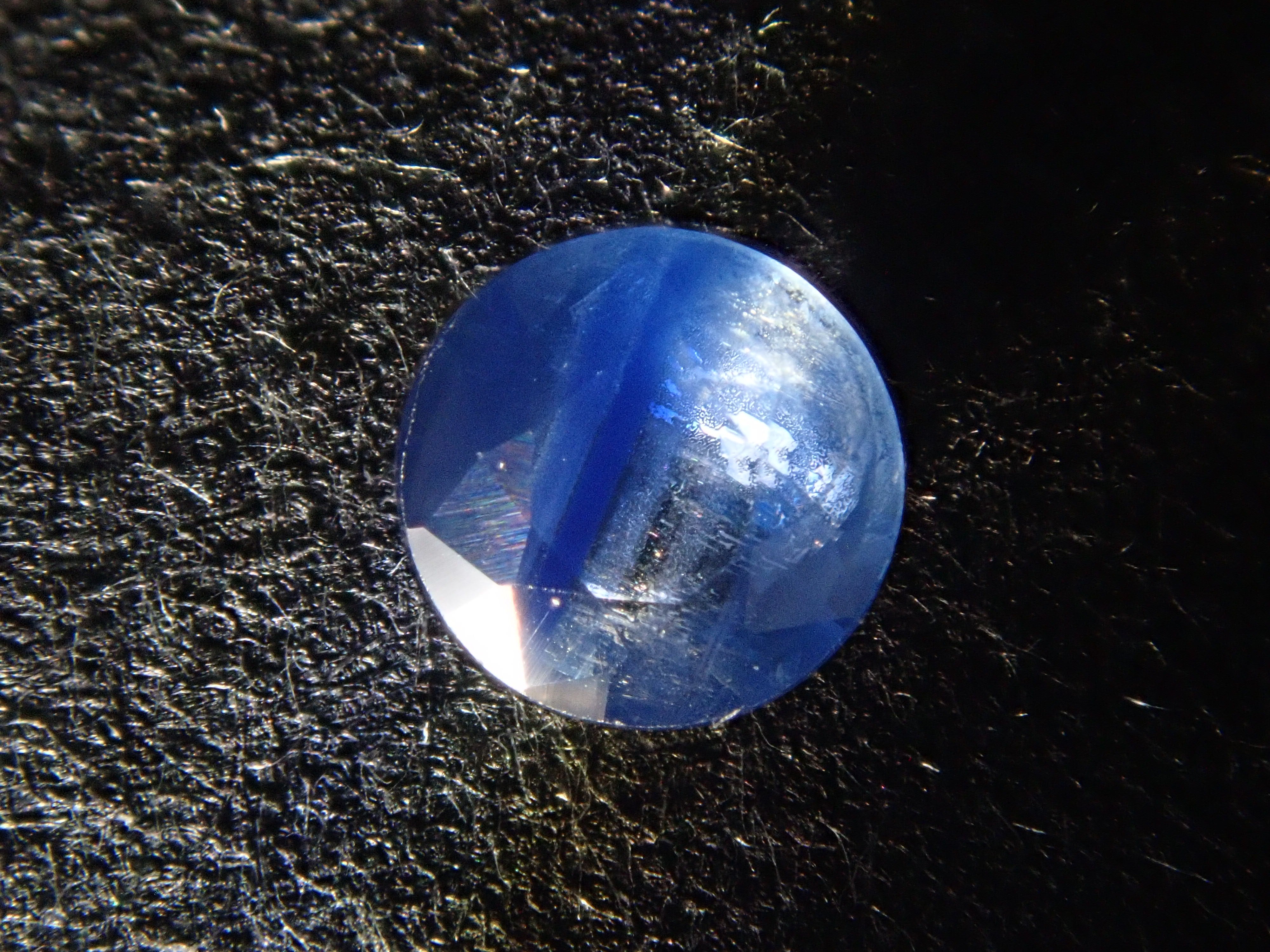 【12/19 22時販売】マダガスカル産バイカラーサファイア 3.6mm/0.232ctルース