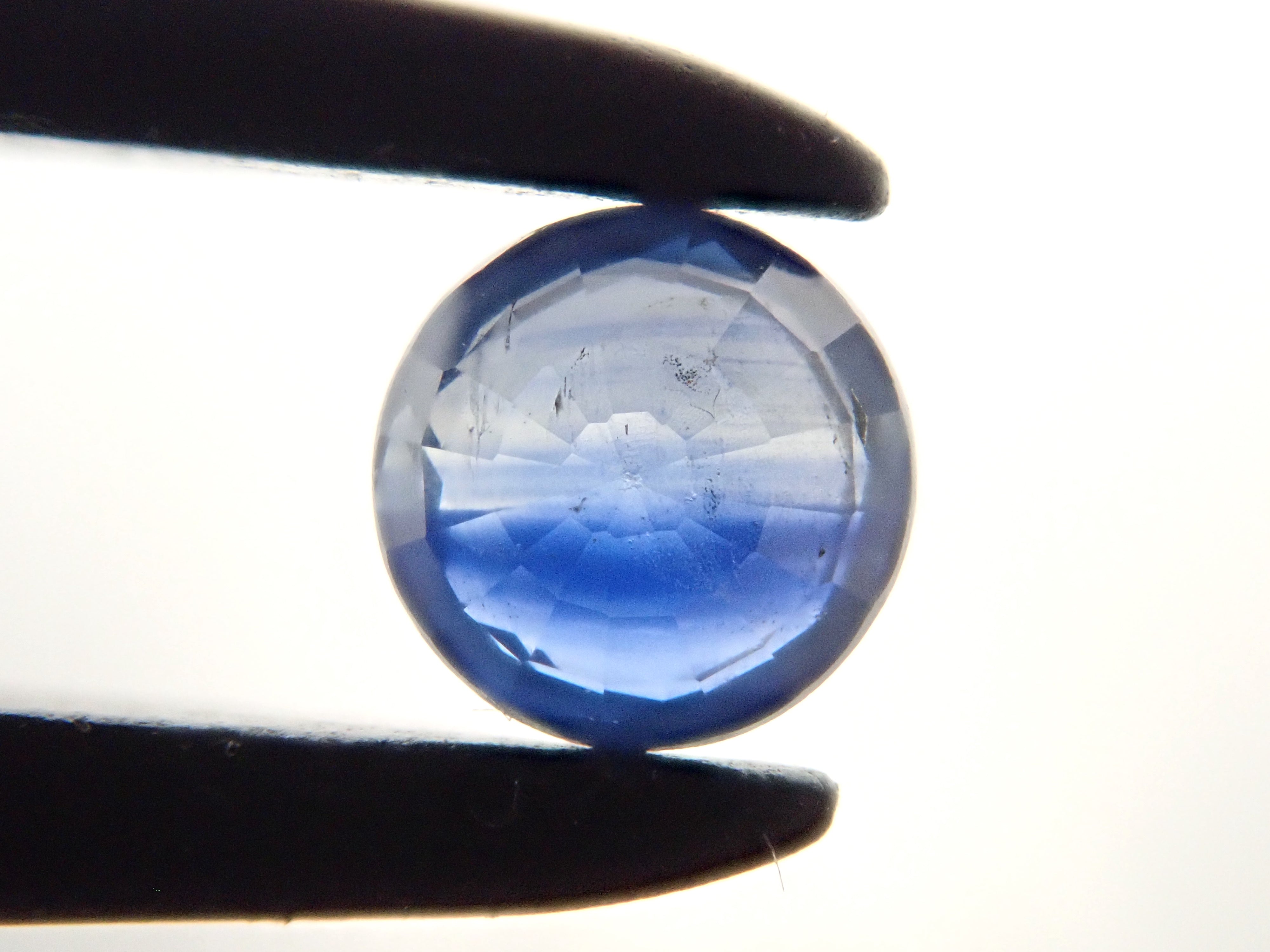 【12/19 22時販売】マダガスカル産バイカラーサファイア 3.6mm/0.232ctルース