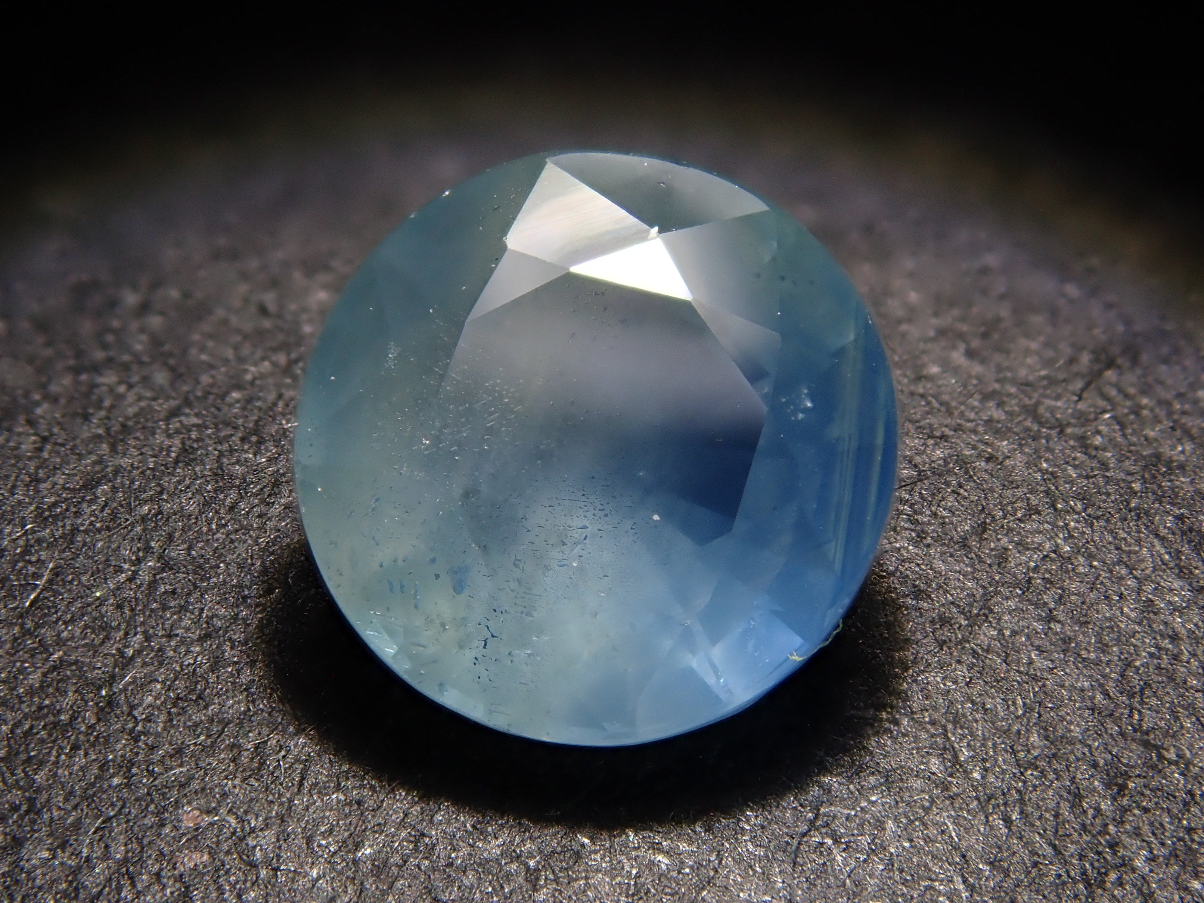 【12/21 22時販売】マダガスカル産バイカラーサファイア 5.8mm/1.006ctルース