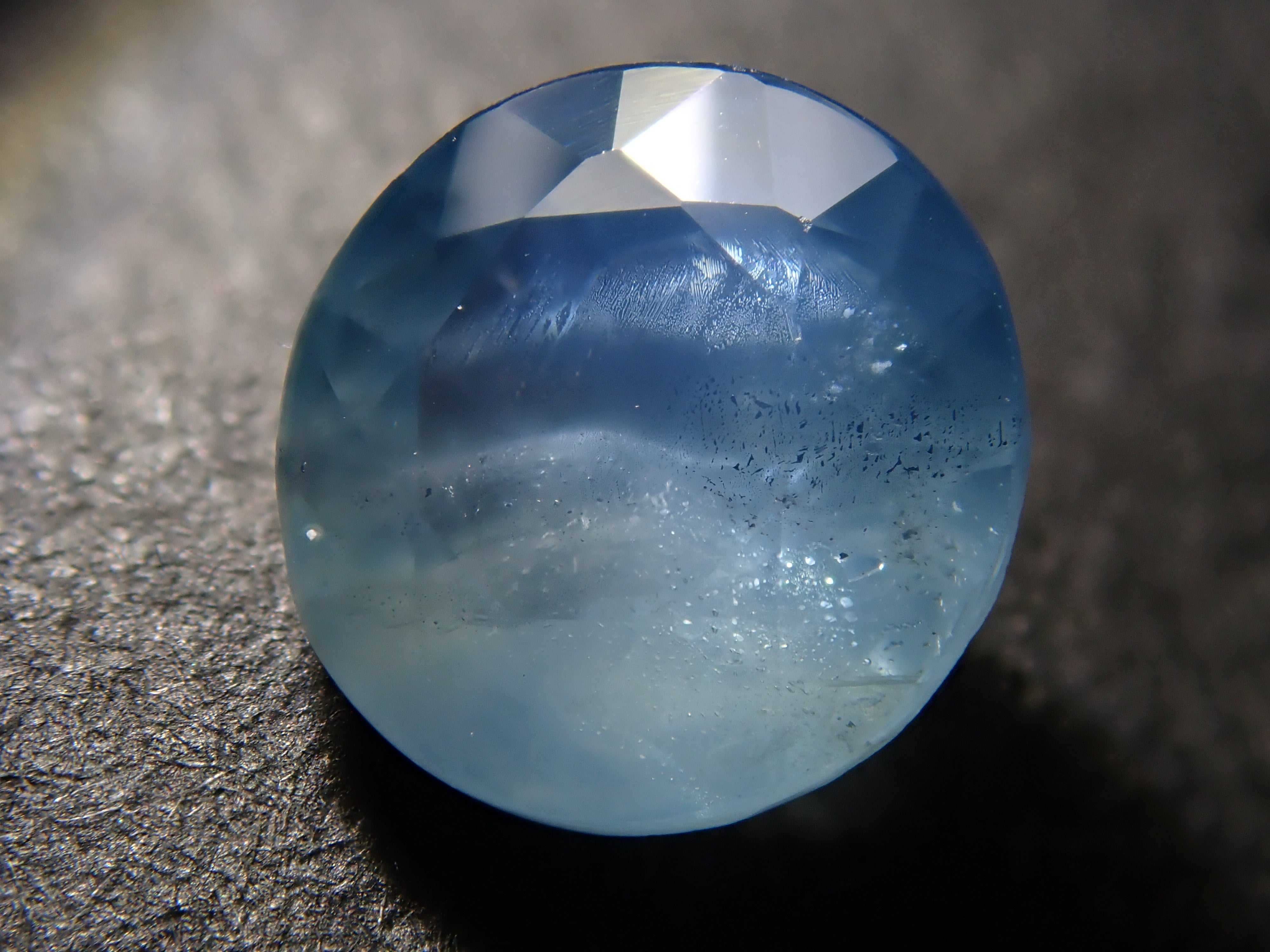 【12/21 22時販売】マダガスカル産バイカラーサファイア 5.8mm/1.006ctルース