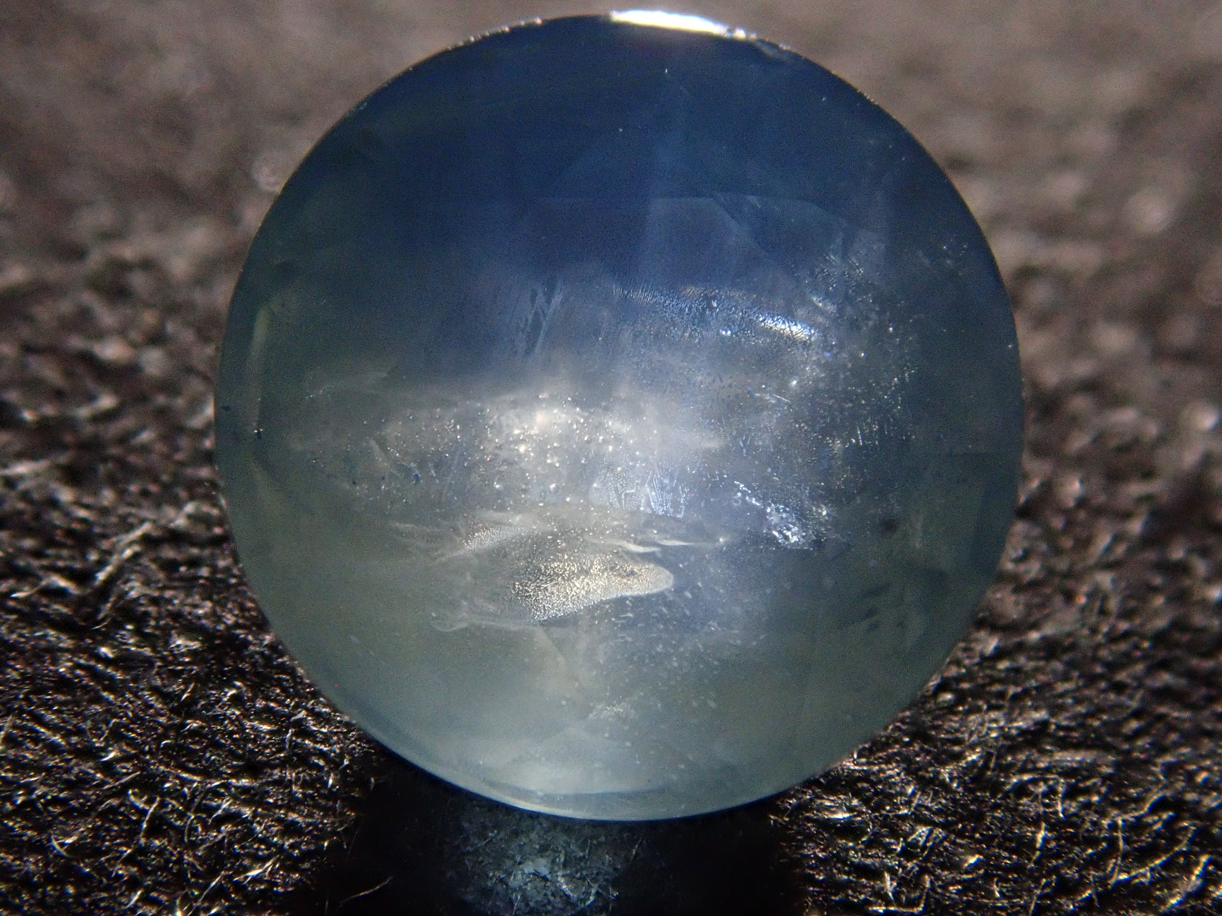 【12/21 22時販売】マダガスカル産バイカラーサファイア 5.8mm/1.006ctルース