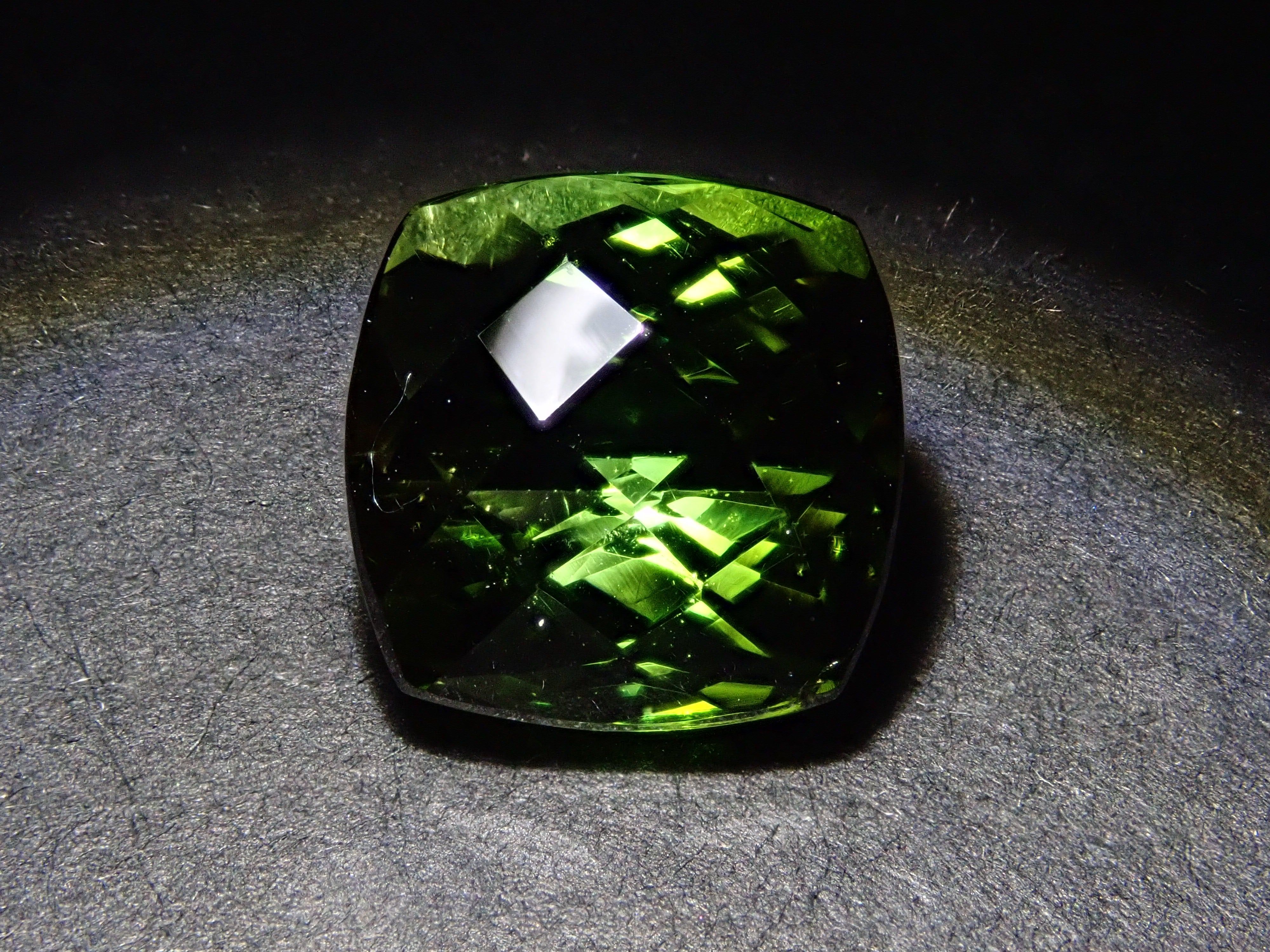 【12/21 22時販売】ザンビア産バイカラートルマリン 4.019ctルース