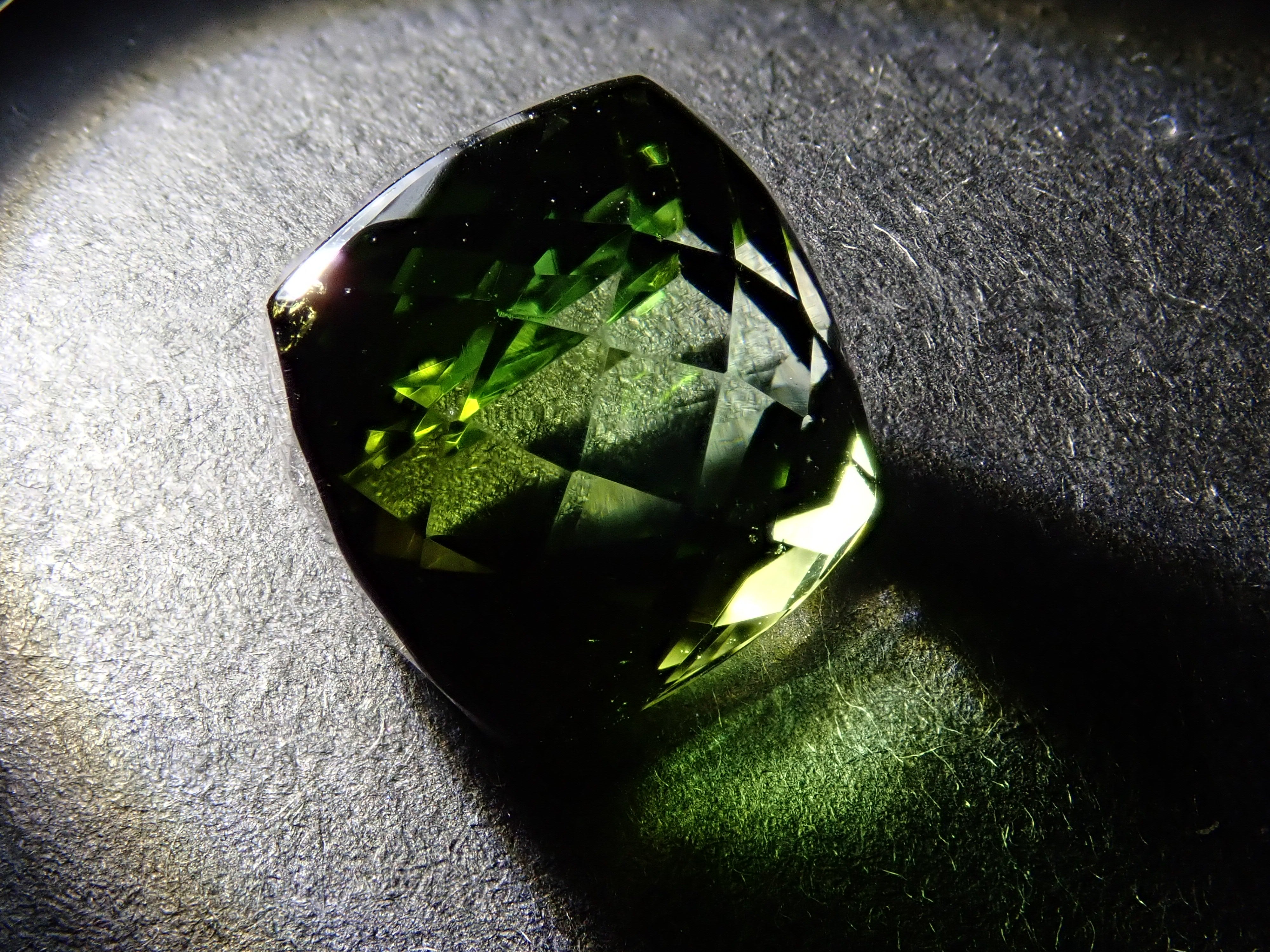 【12/21 22時販売】ザンビア産バイカラートルマリン 4.019ctルース