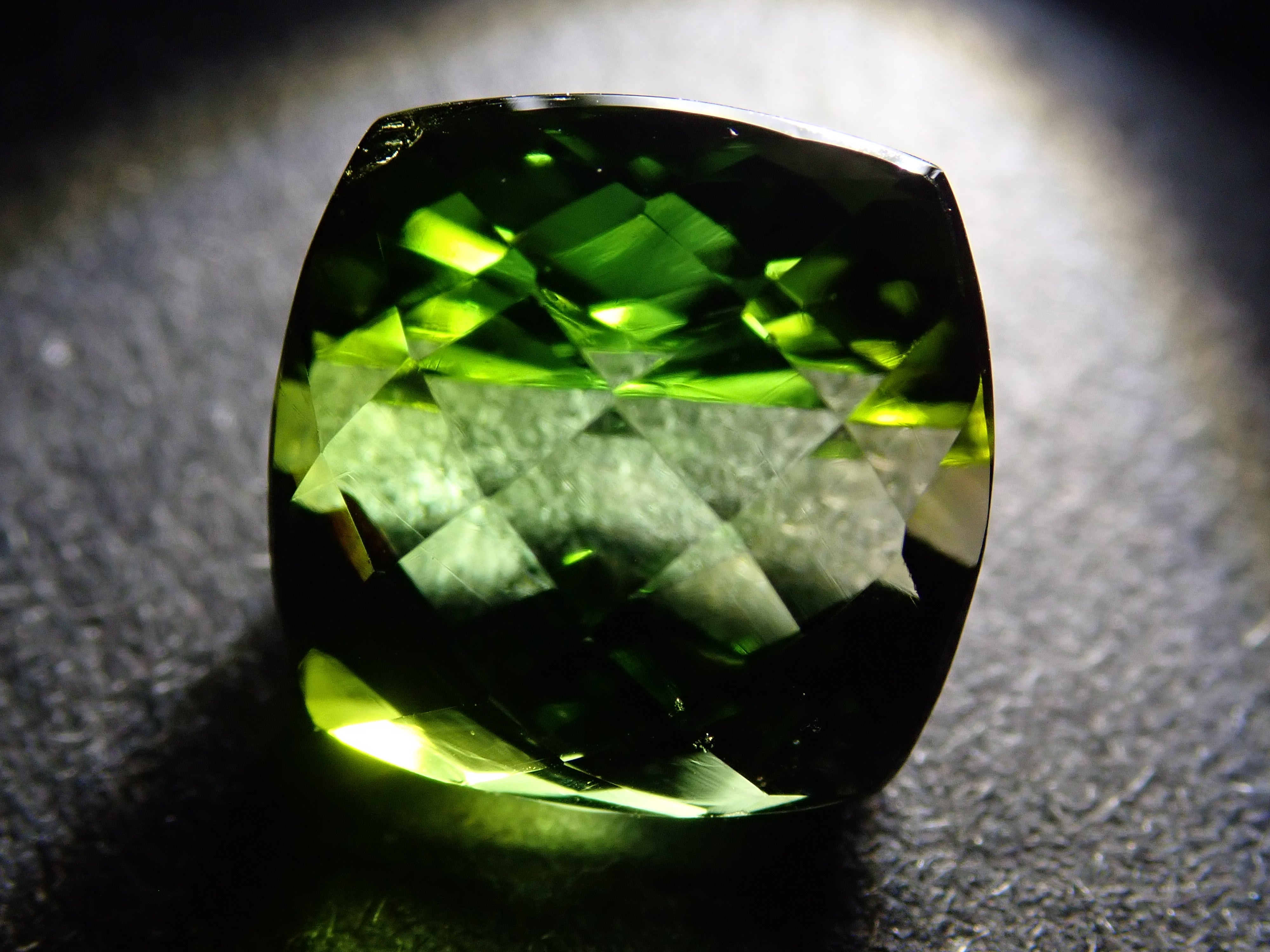 【12/21 22時販売】ザンビア産バイカラートルマリン 4.019ctルース