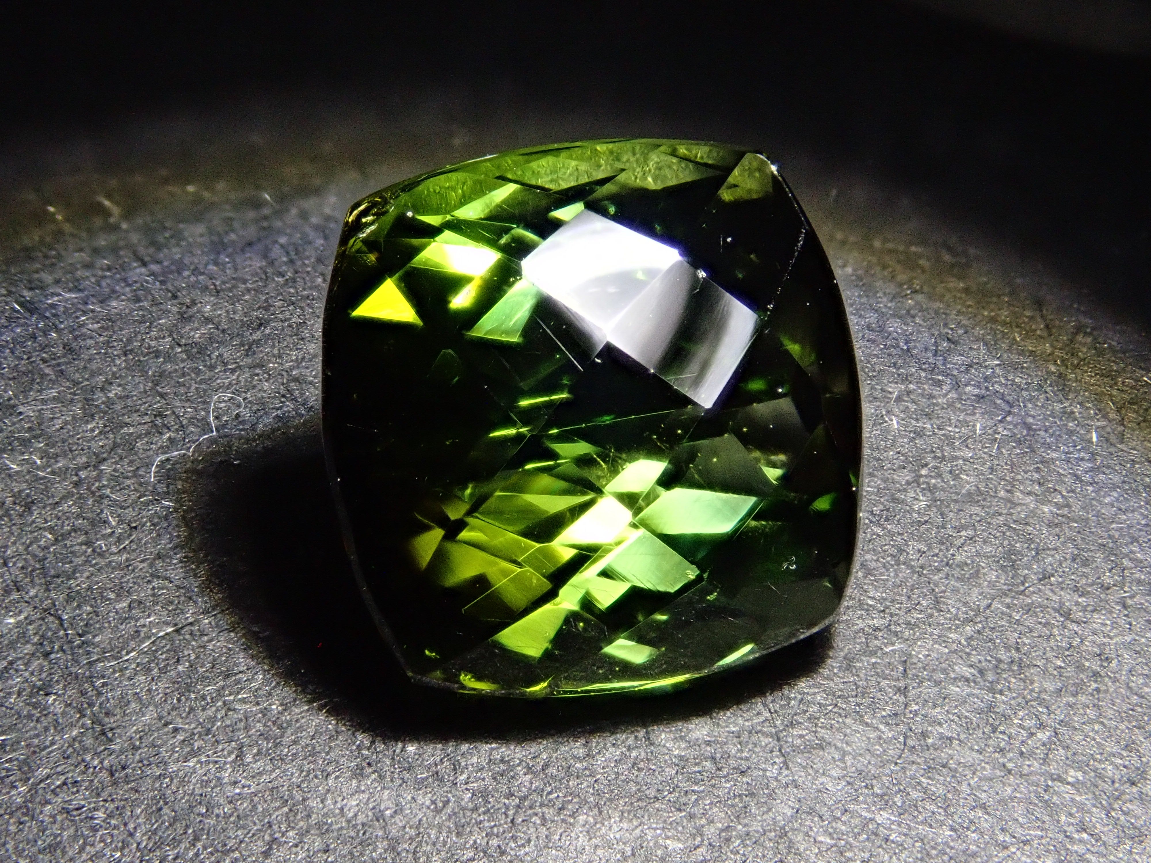 【12/21 22時販売】ザンビア産バイカラートルマリン 4.019ctルース