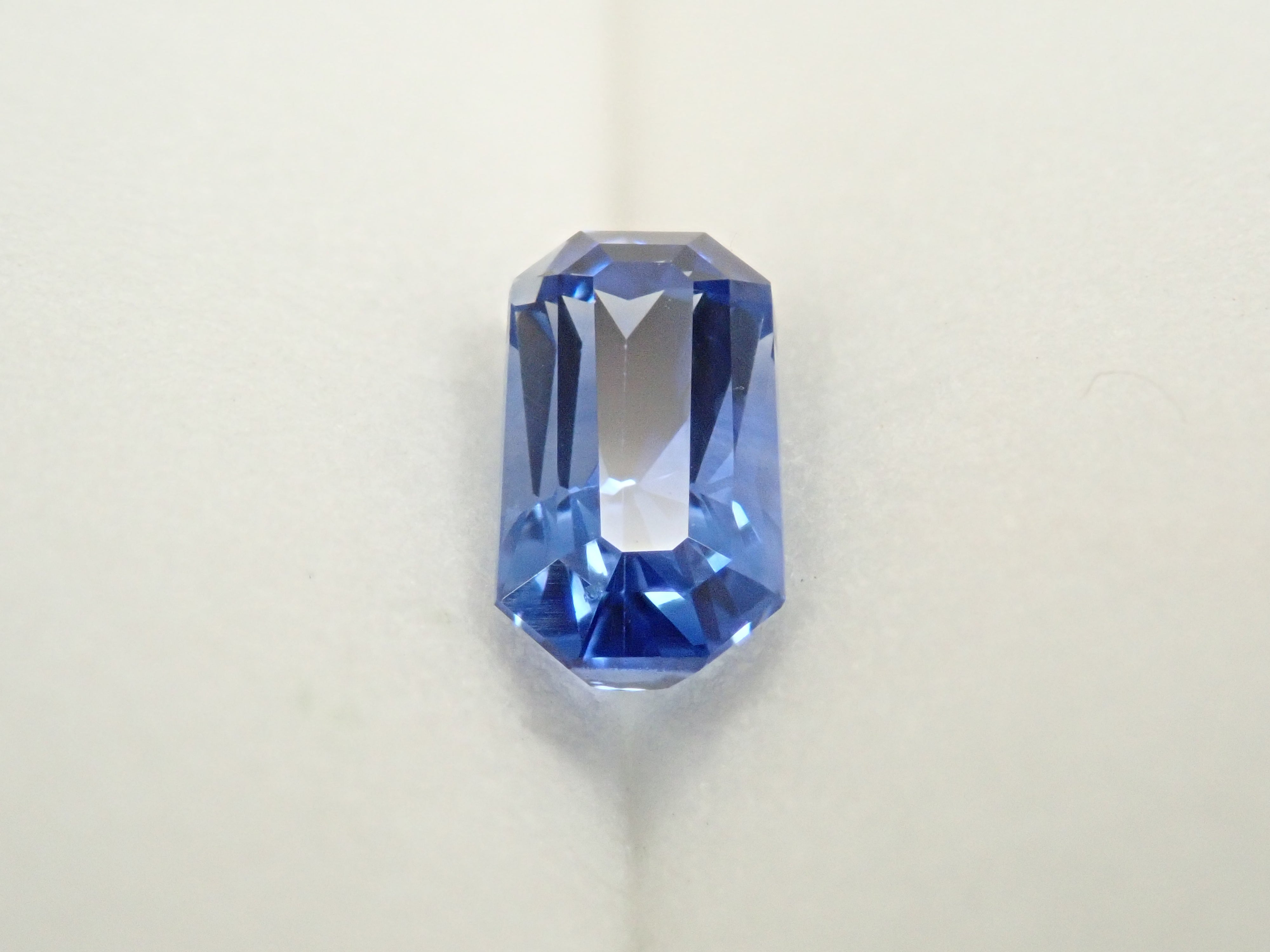 【12/21 22時販売】スリランカ産ブルーサファイア 1.008ctルース