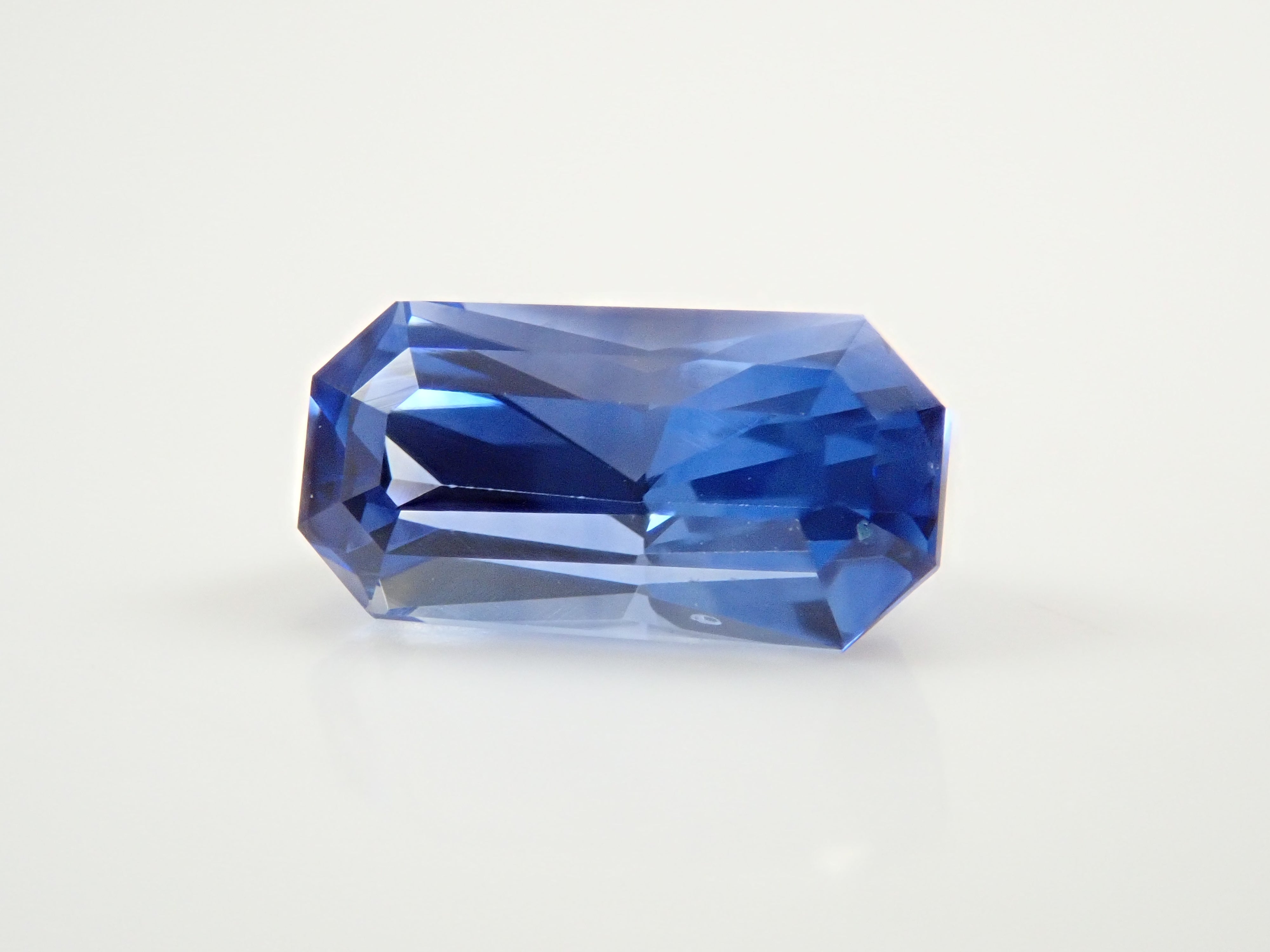 【12/21 22時販売】スリランカ産ブルーサファイア 1.008ctルース
