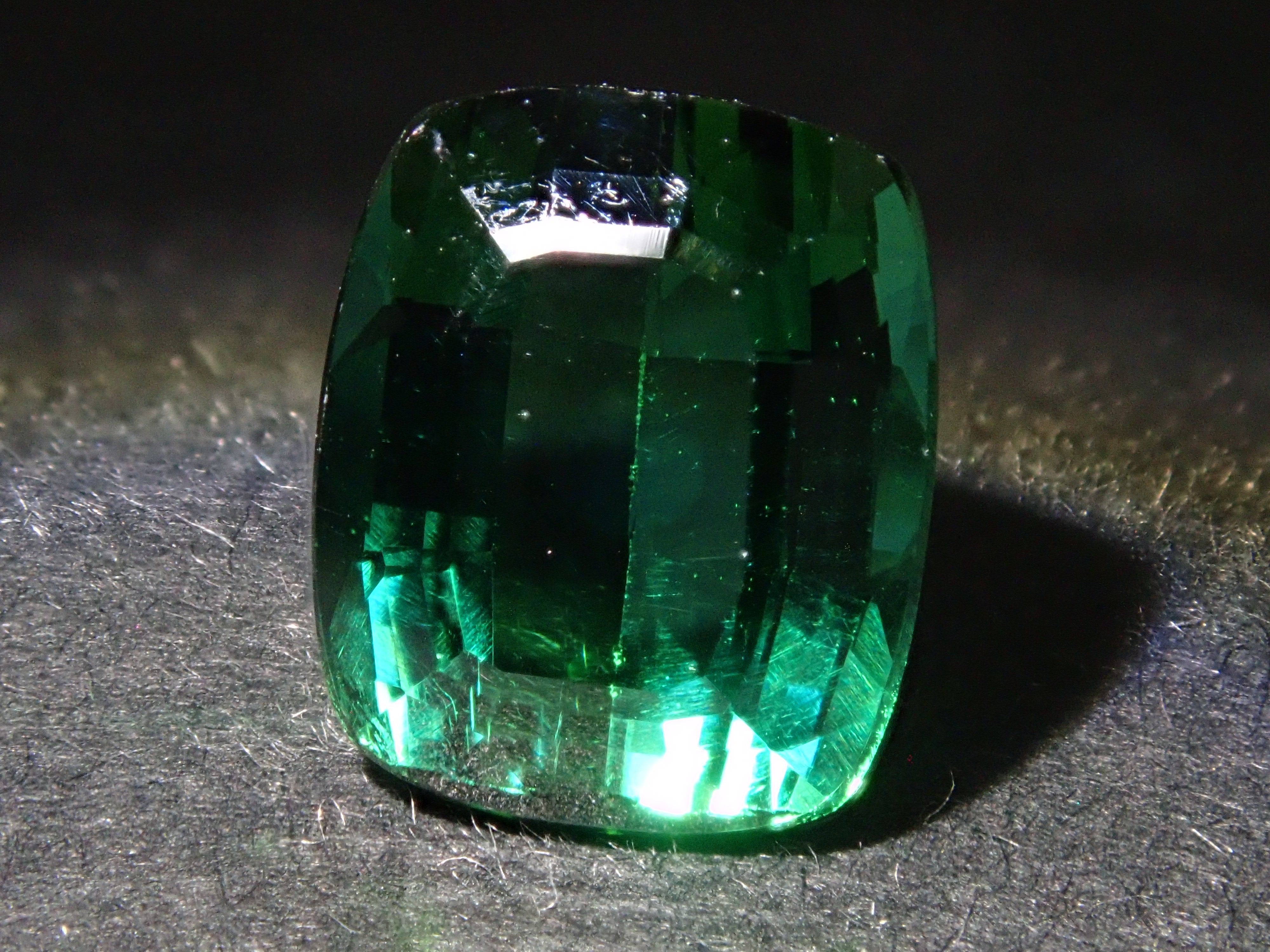 【12/22 22時販売】ブラジル産グリーントルマリン 3.102ctルース