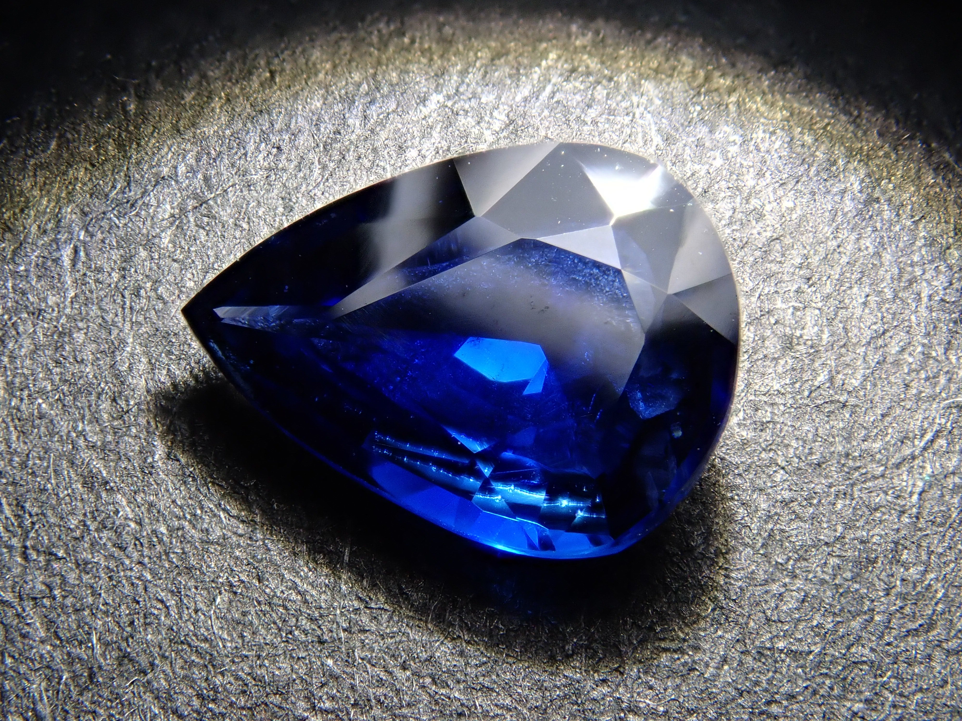 【12/22 22時販売】スリランカ産ブルーサファイア 0.645ctルース