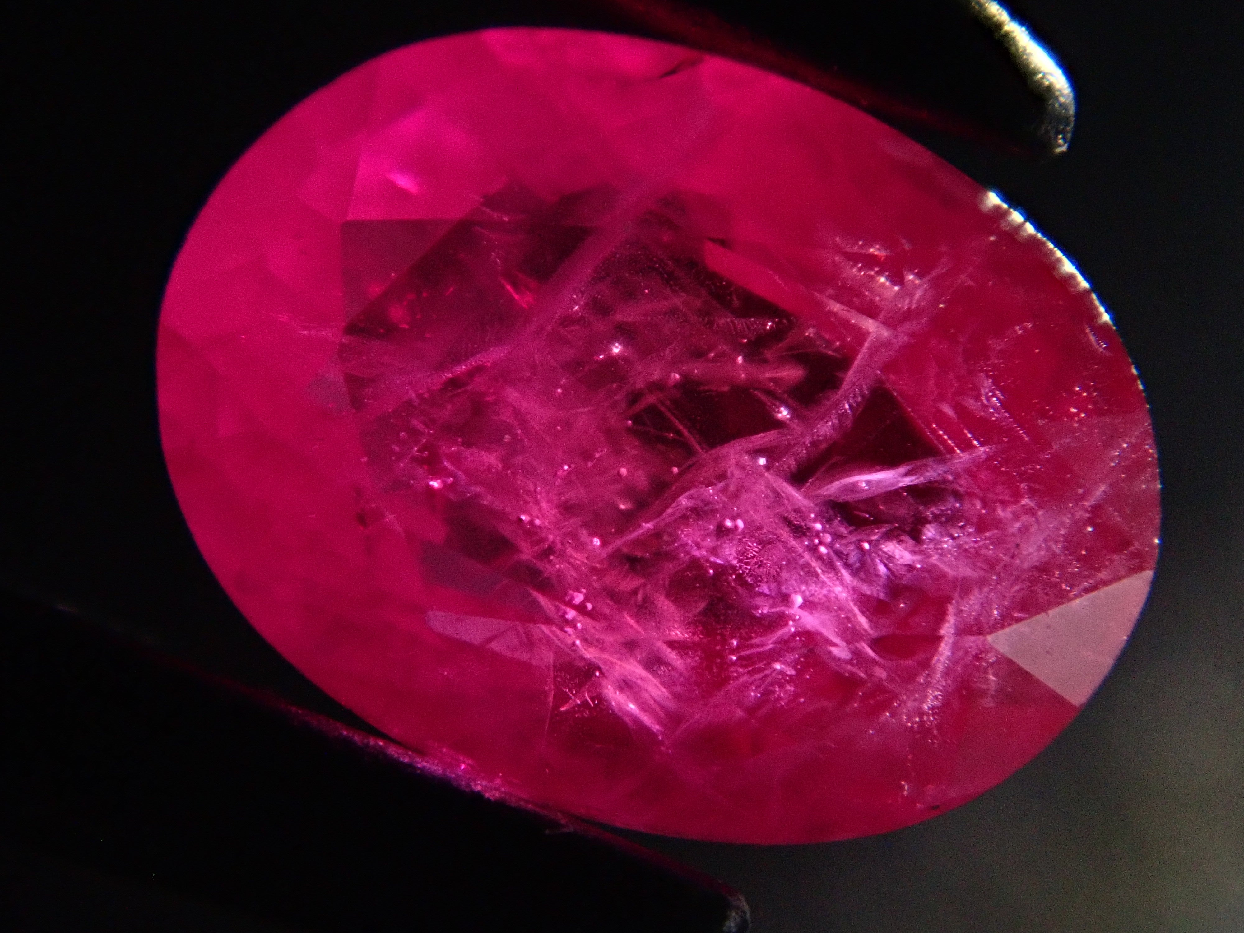 【12/22 22時販売】モザンビーク産ルビー 0.537ctルース