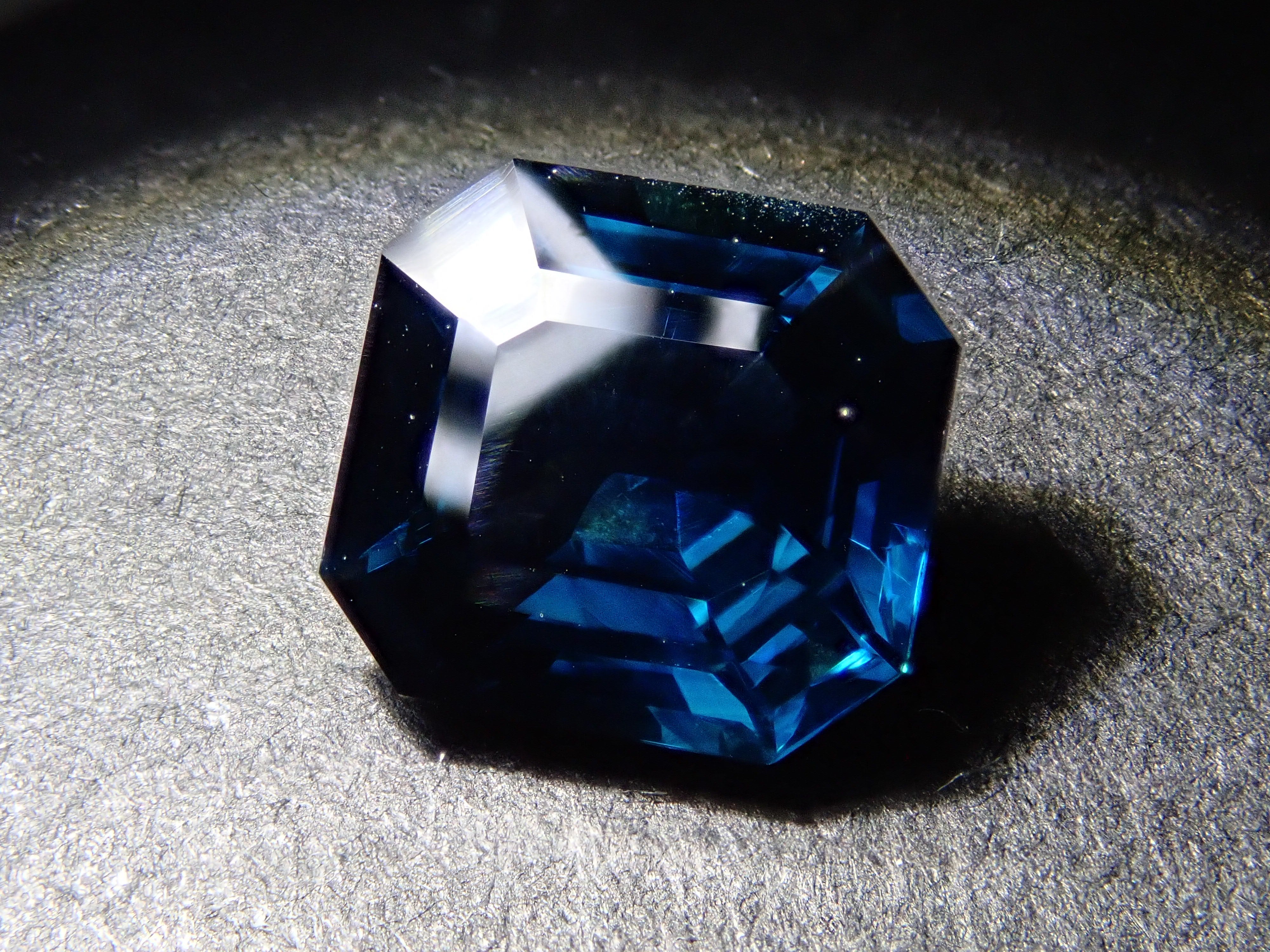 【1/24 22時販売】ティールブルーサファイア 1.689ctルース