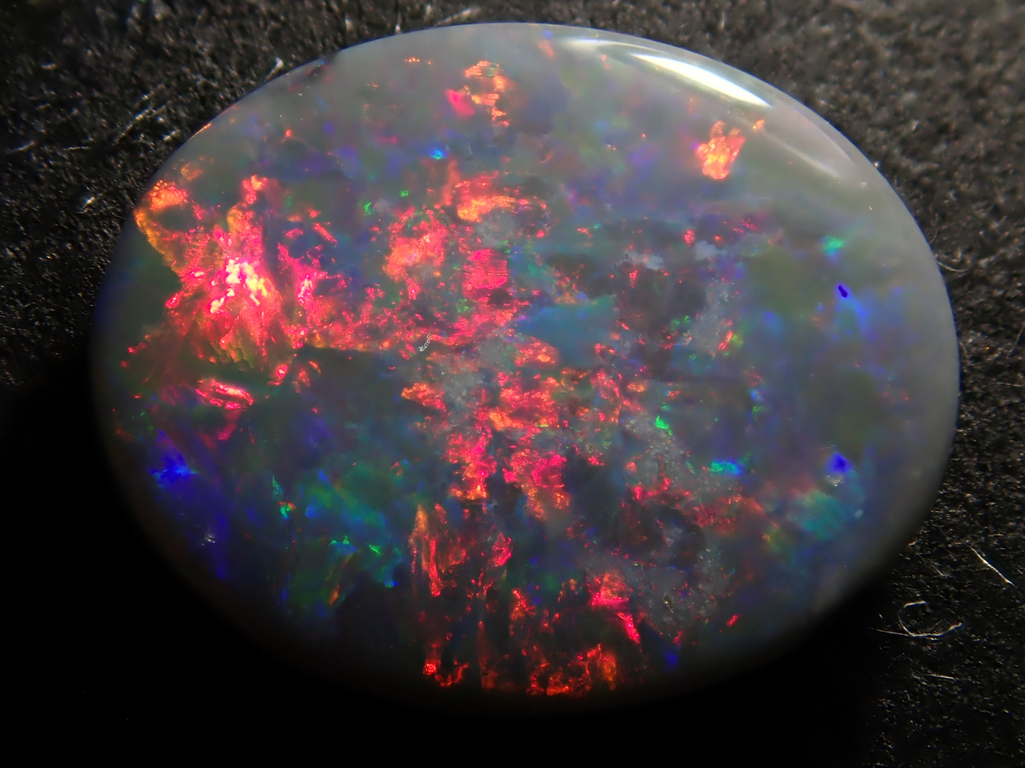 【1/31 22時販売】オーストラリア産ブラックオパール 0.825ctルース