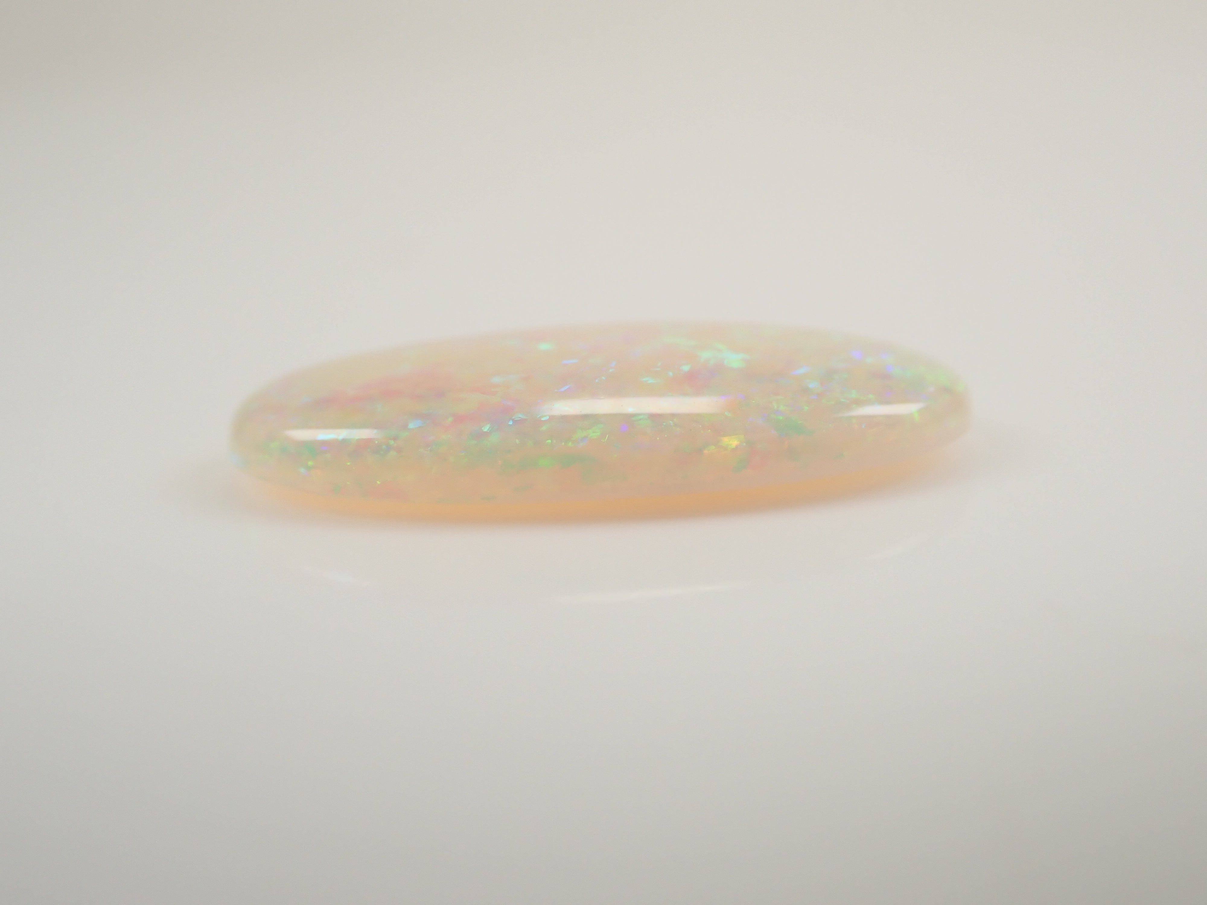 オーストラリア産ホワイトオパール 4.170ctルース