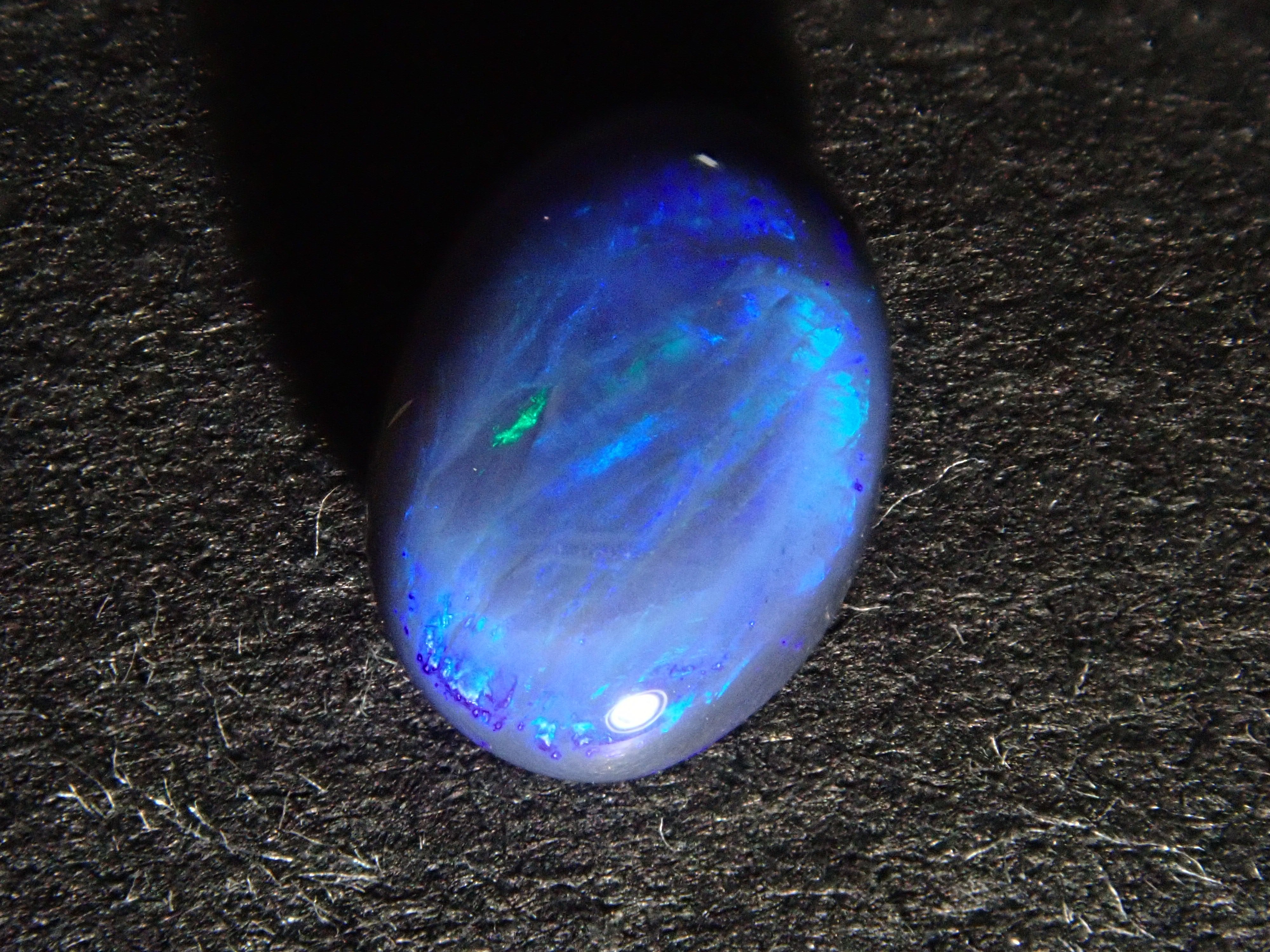 【12/22 22時販売】オーストラリア産ブラックオパール 0.623ctルース