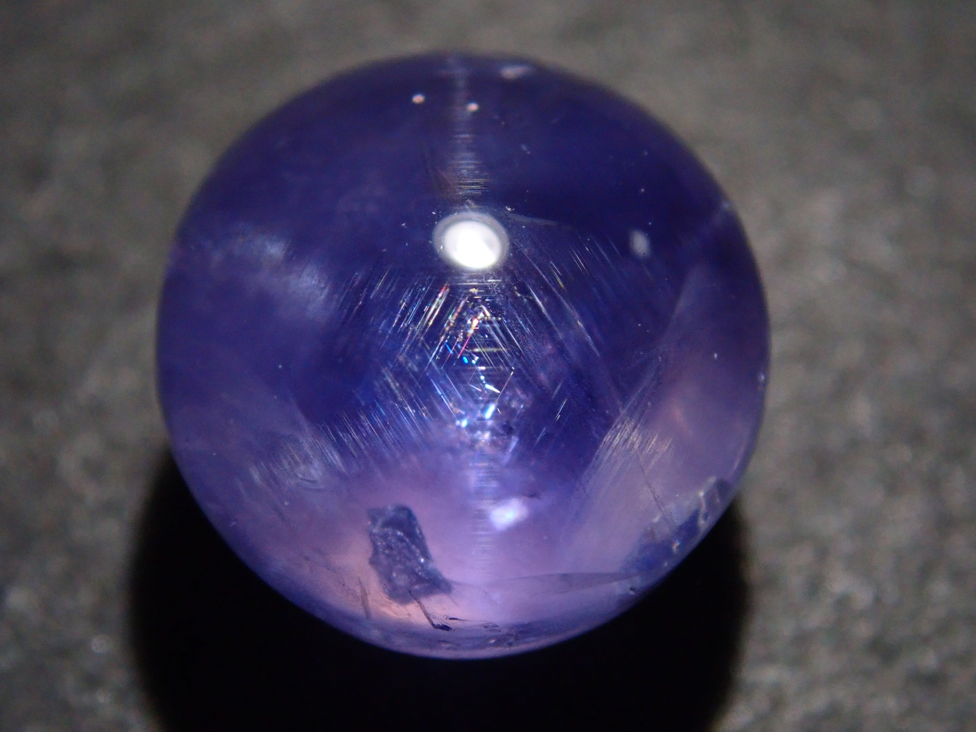 【Sale starts April 4th at 10 PM JST】Sri Lankan Star Sapphire 4.758ct Loose Stone (Color Shift)