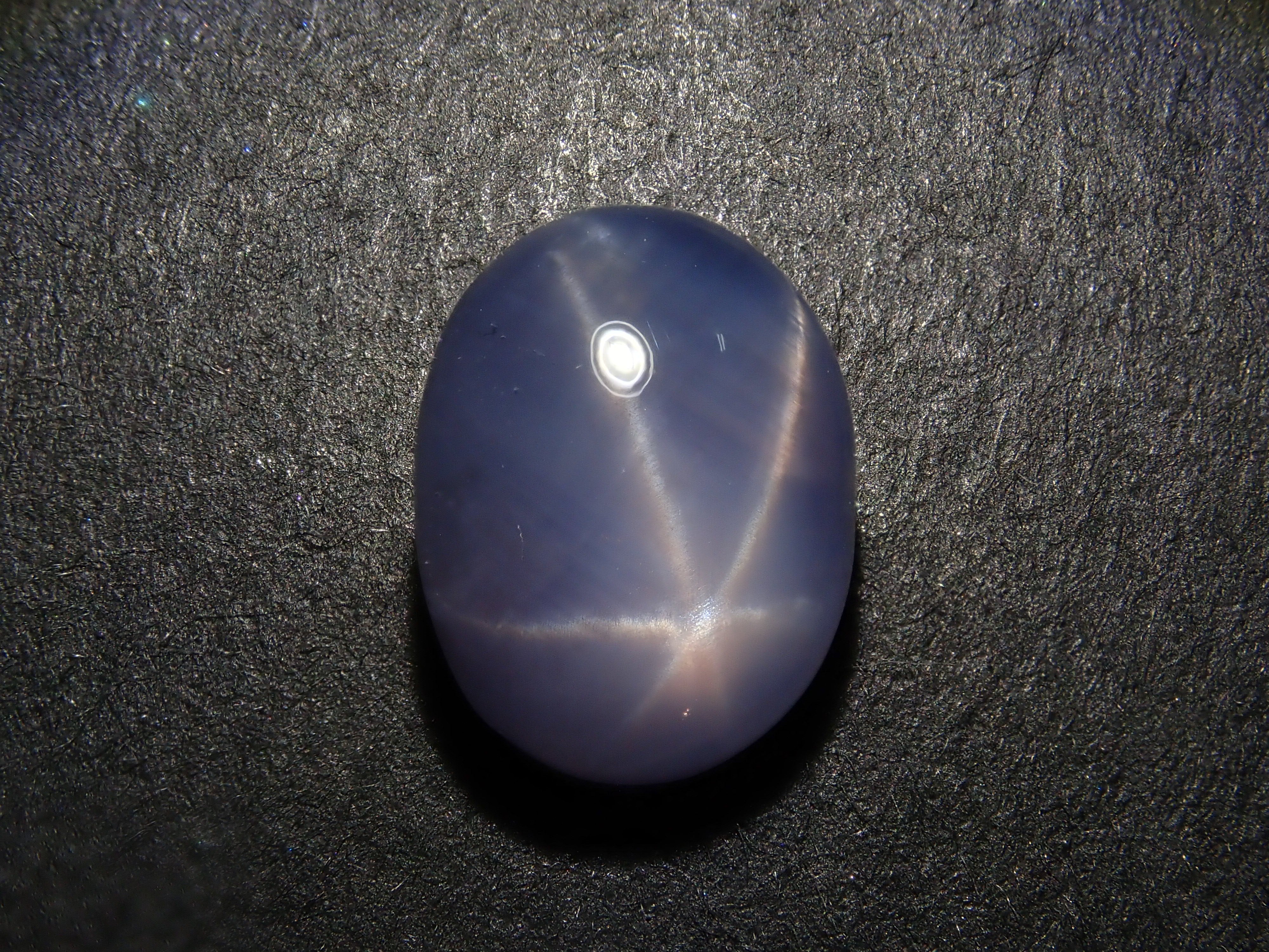 スリランカ産スターサファイア 3.821ctルース