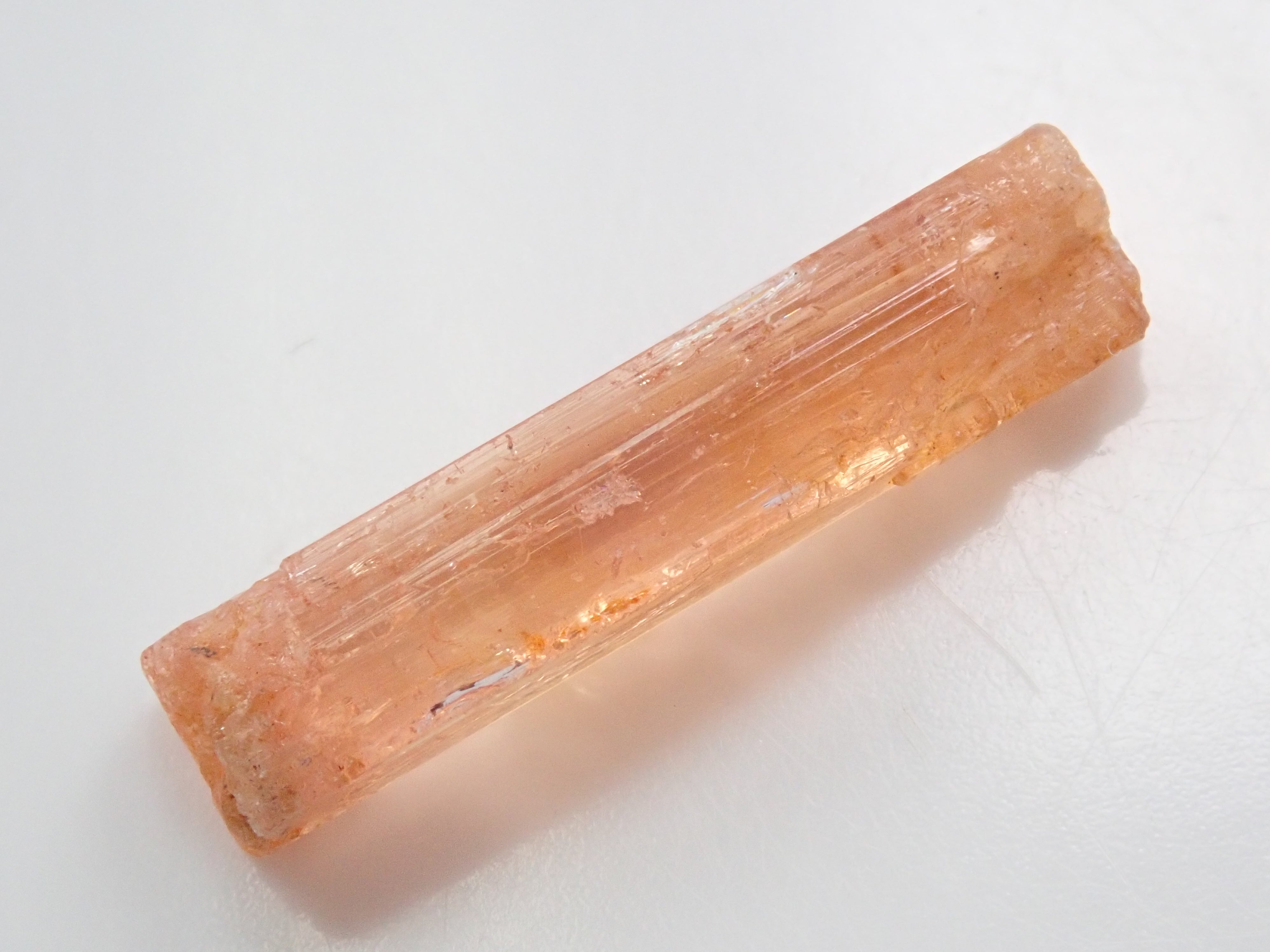 【12547810更新】インペリアルトパーズ 5.667ct原石