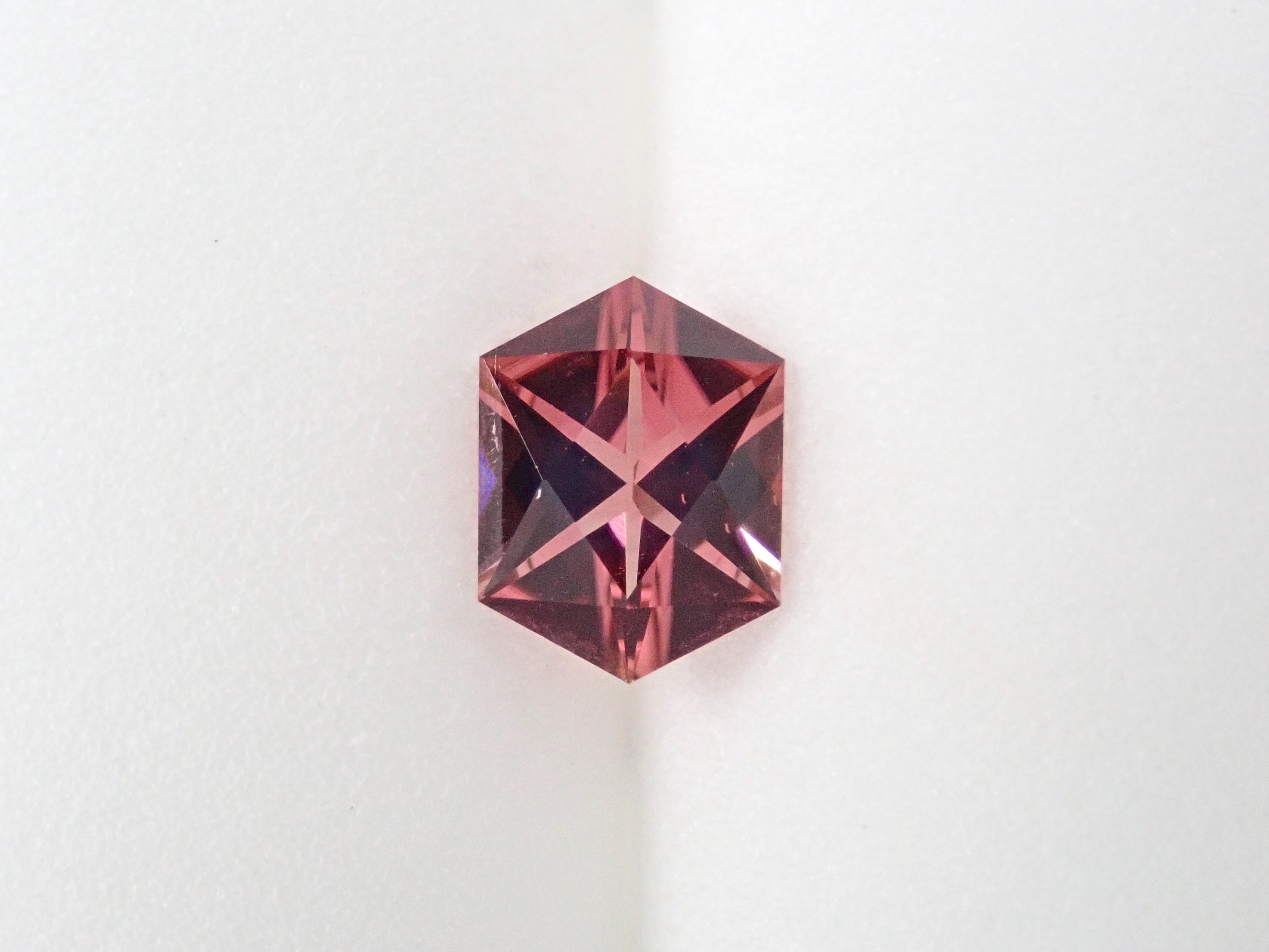 【1/9 22時販売】ブラジル産ピンクトルマリン 0.840ctルース