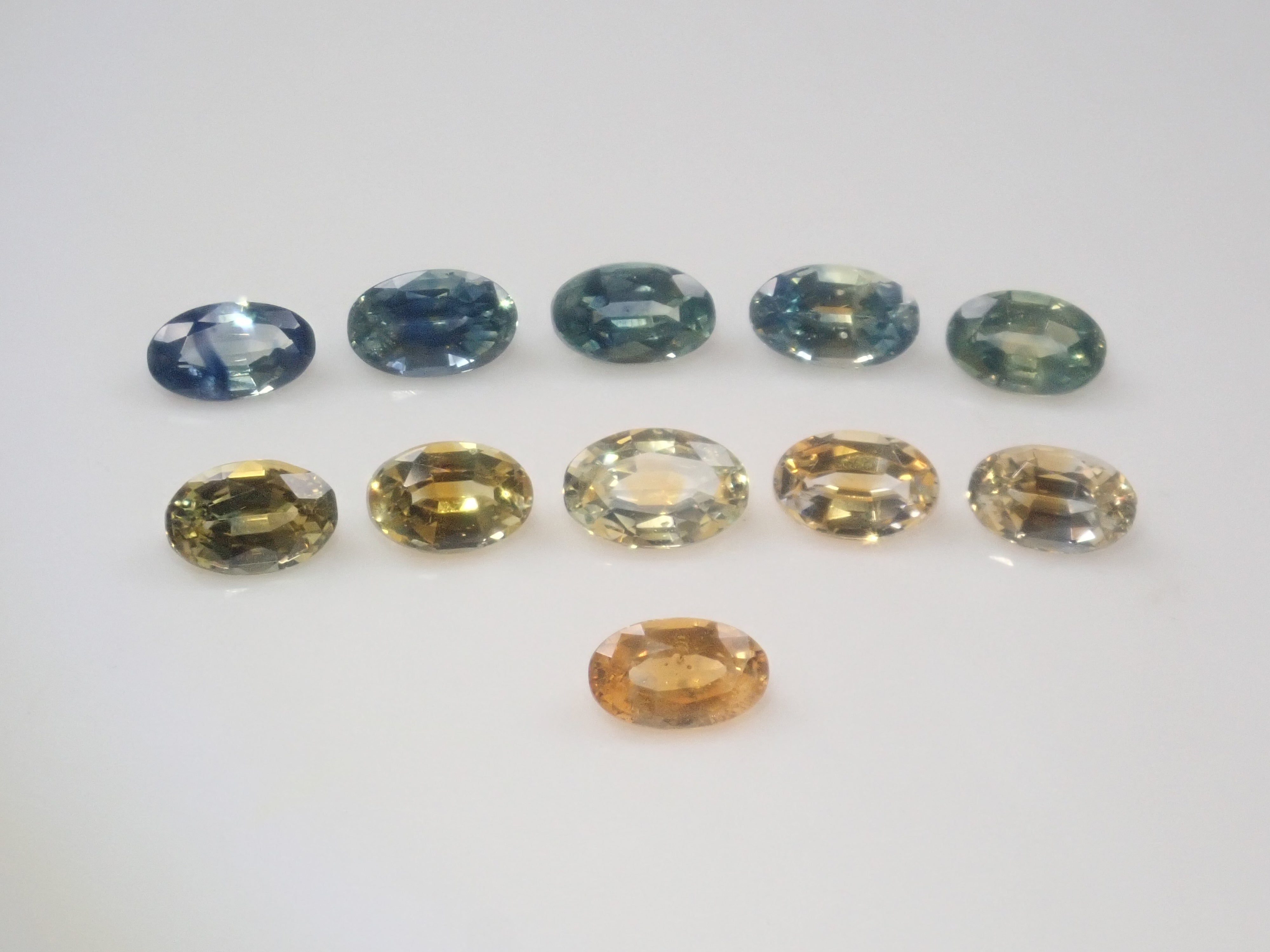 【12/20 22時販売】《限定11石》モンタナサファイア(ロッククリーク鉱山)ガチャ💎1石ルース(オーバルカット,5×3mm)《複数購入割引有》