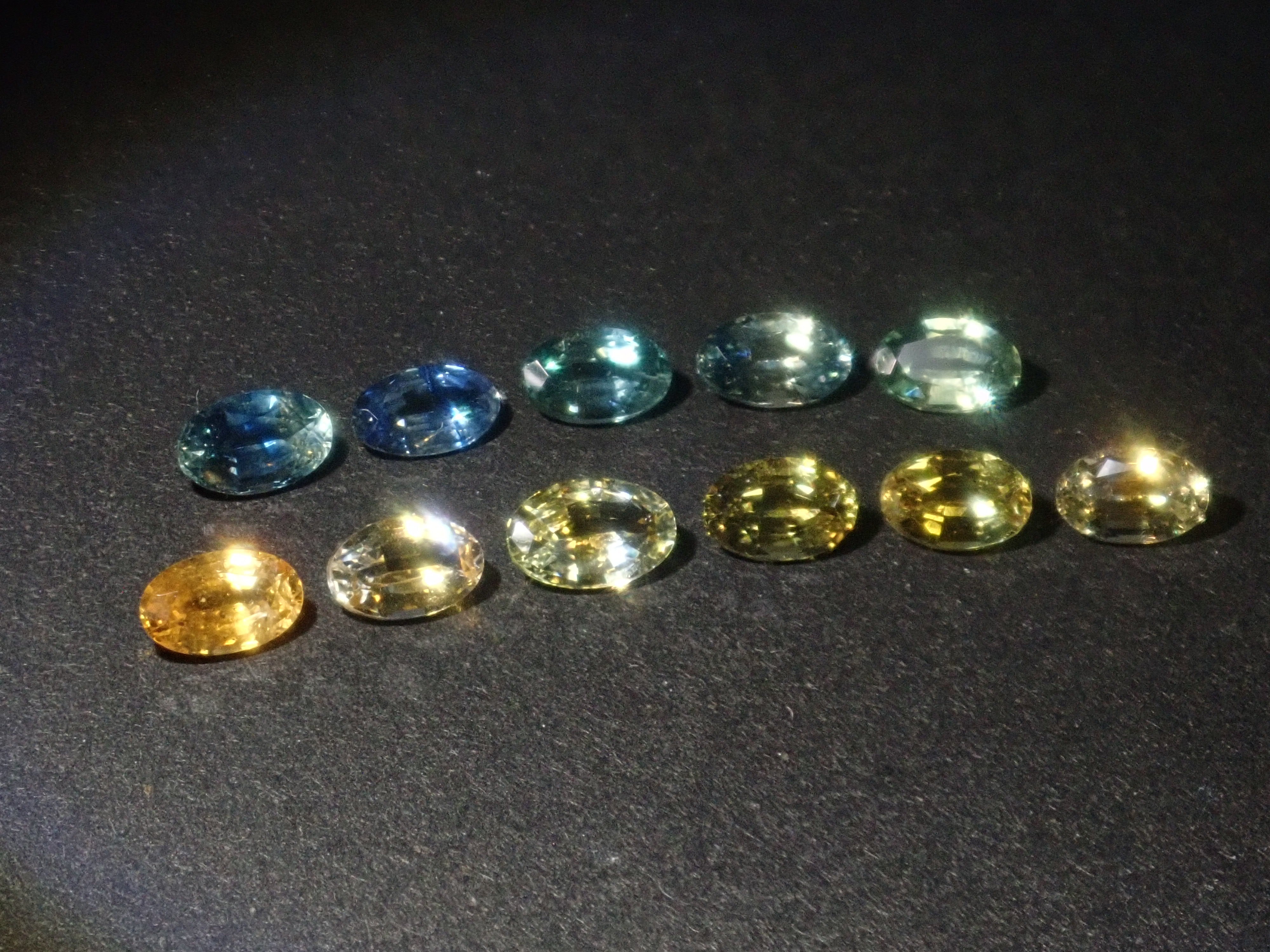 【12/20 22時販売】《限定11石》モンタナサファイア(ロッククリーク鉱山)ガチャ💎1石ルース(オーバルカット,5×3mm)《複数購入割引有》