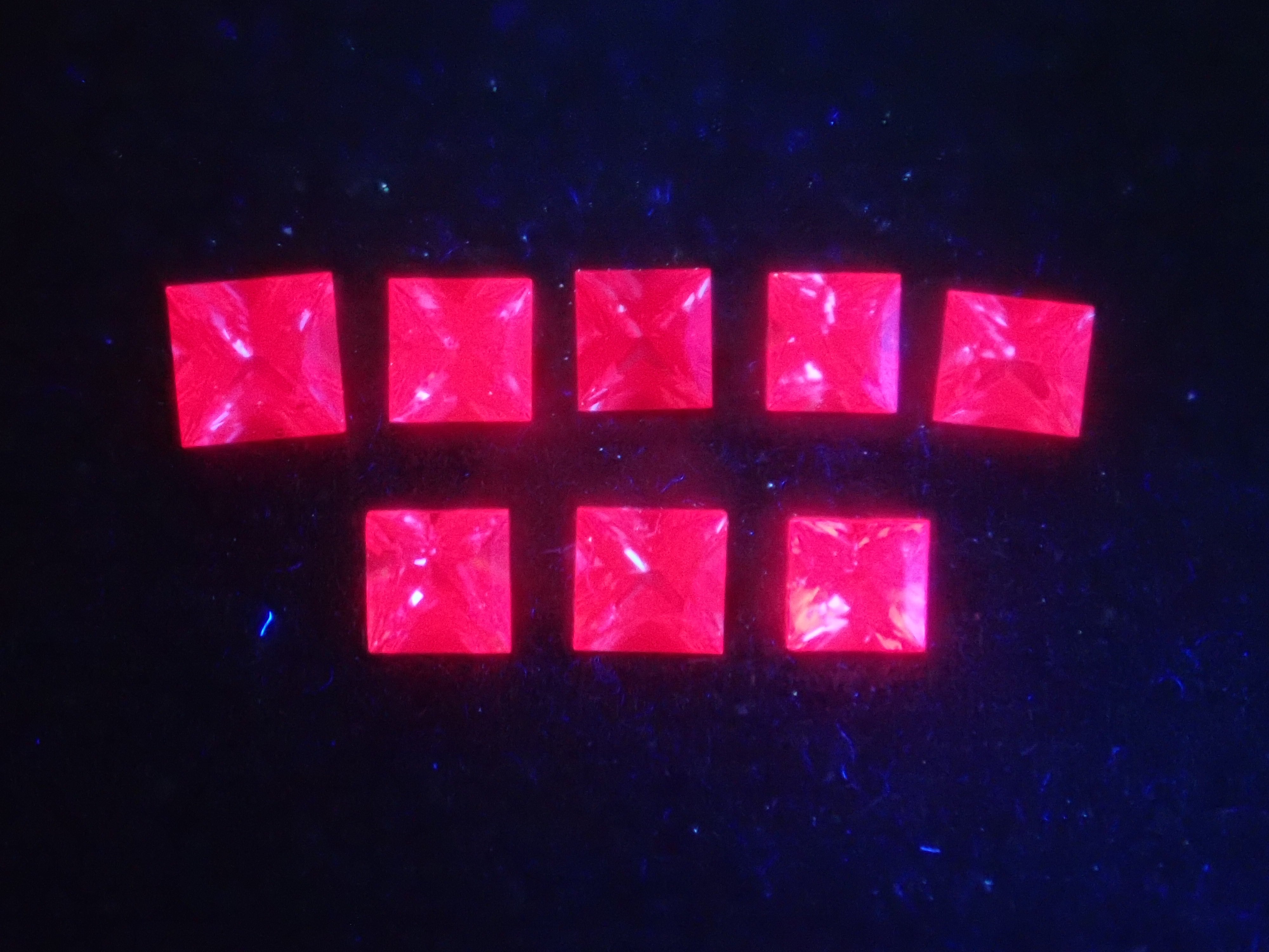 【12/22時販売】《限定15石》6万円相当のピジョンブラッドルビーAIGSを含む赤色宝石ガチャ💎ルビーやホットピンクサファイア《複数購入割引有》