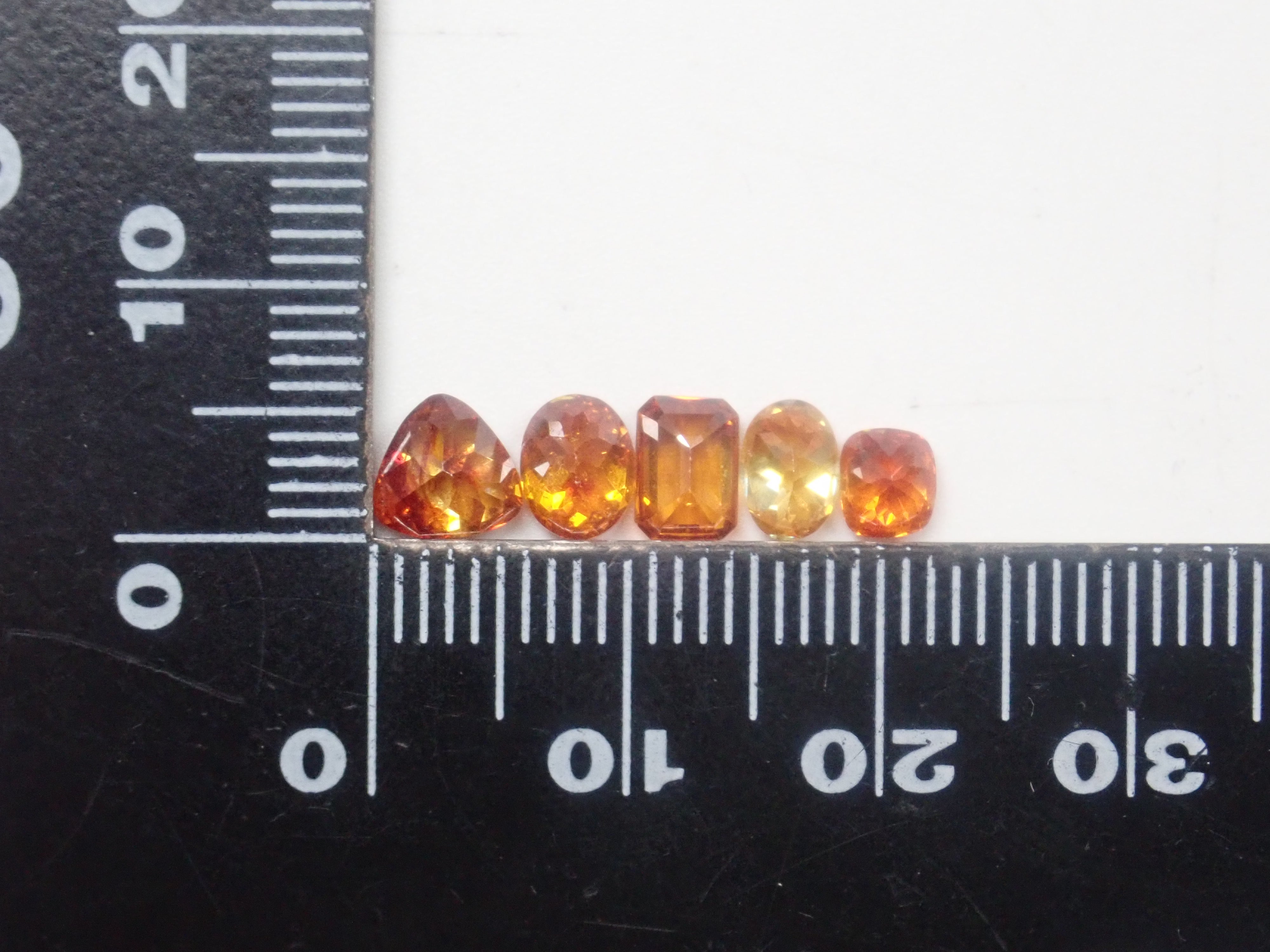 【12/30 22時販売】《限定20石》スペイン産スファレライト1石ルース《複数購入割引有》