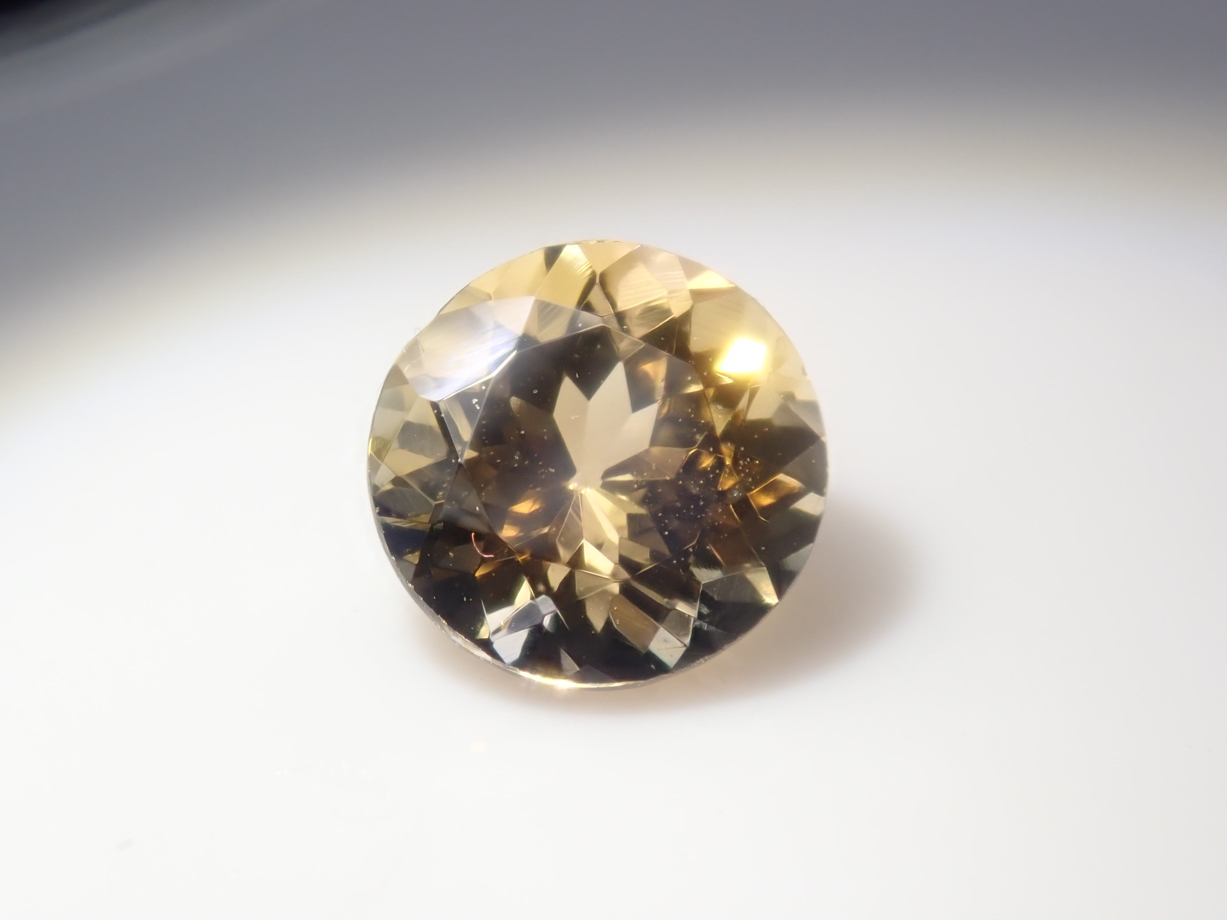 【1/10 22時販売】《限定5石》ゾイサイトガチャ全石鑑別書付き(ピンクゾイサイト、イエローゾイサイト、グリーンゾイサイト、タンザナイト含む,5mm)《複数購入割引有》