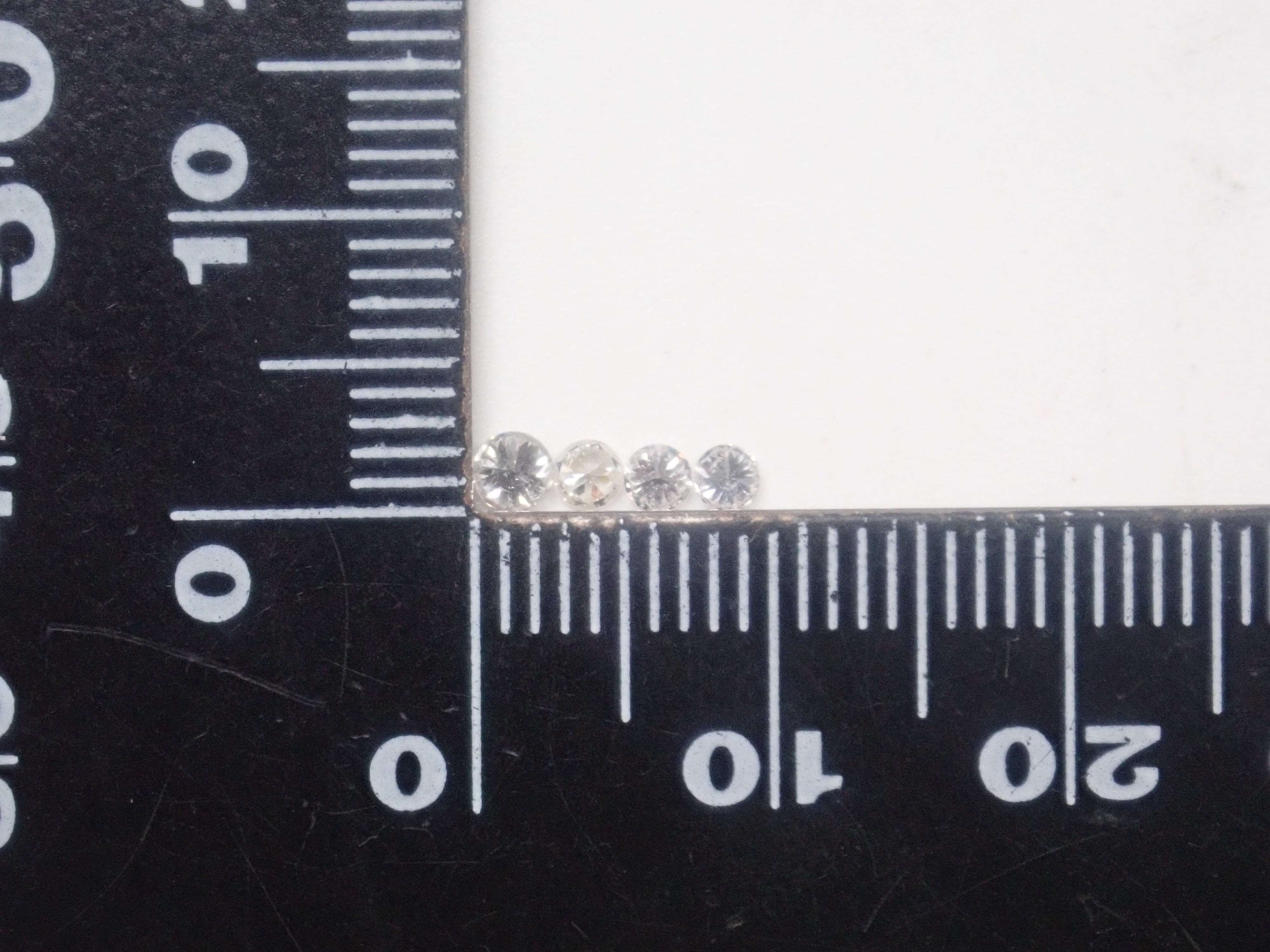 【1/9 22時販売】《限定10石》VVS-1/H&Cソーティング付など含むダイヤモンドガチャ《複数購入割引有》