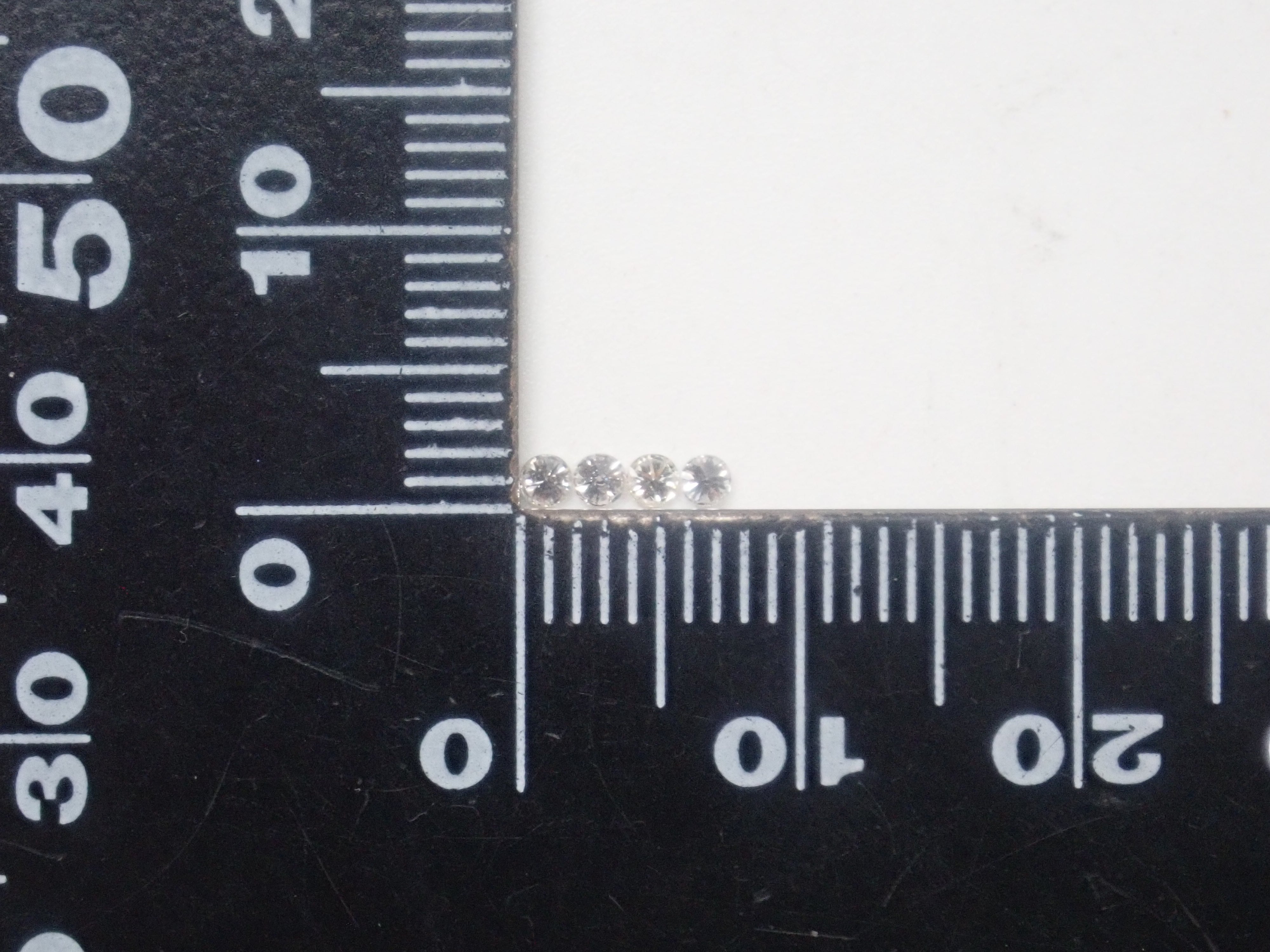 【1/9 22時販売】《限定10石》VVS-1/H&Cソーティング付など含むダイヤモンドガチャ《複数購入割引有》