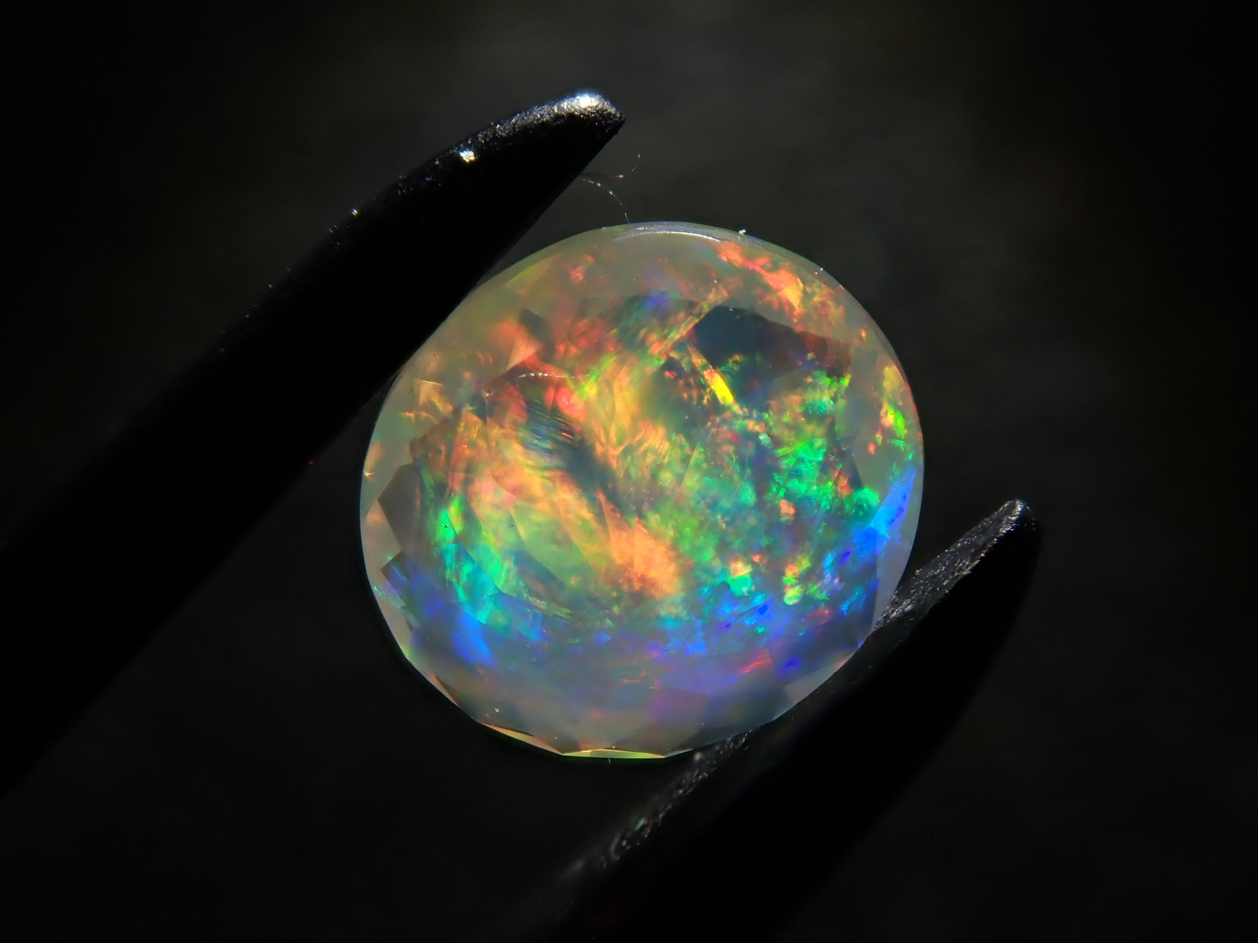 【1/2 22時販売】メキシコ産オパール(ファセットカット) 0.261ctルース(コントラルスオパール)