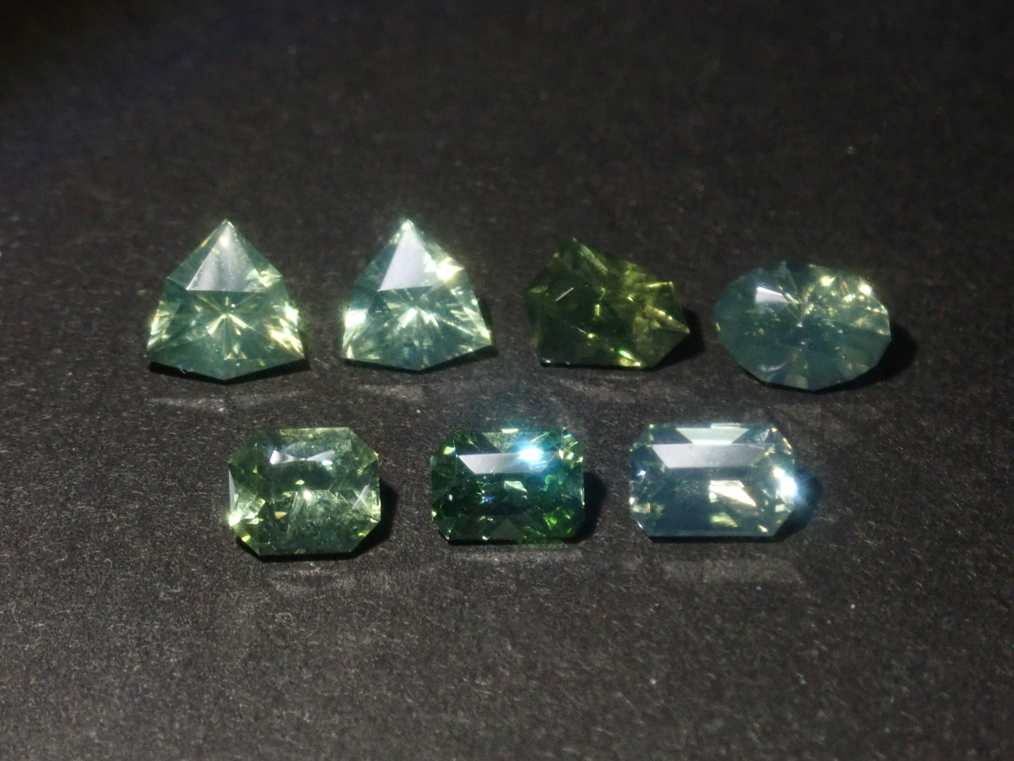 【1/9 22時販売】《限定7石》スリランカ産グリーンジルコン(特殊カット、シルキータイプ含む)《複数購入割引有》