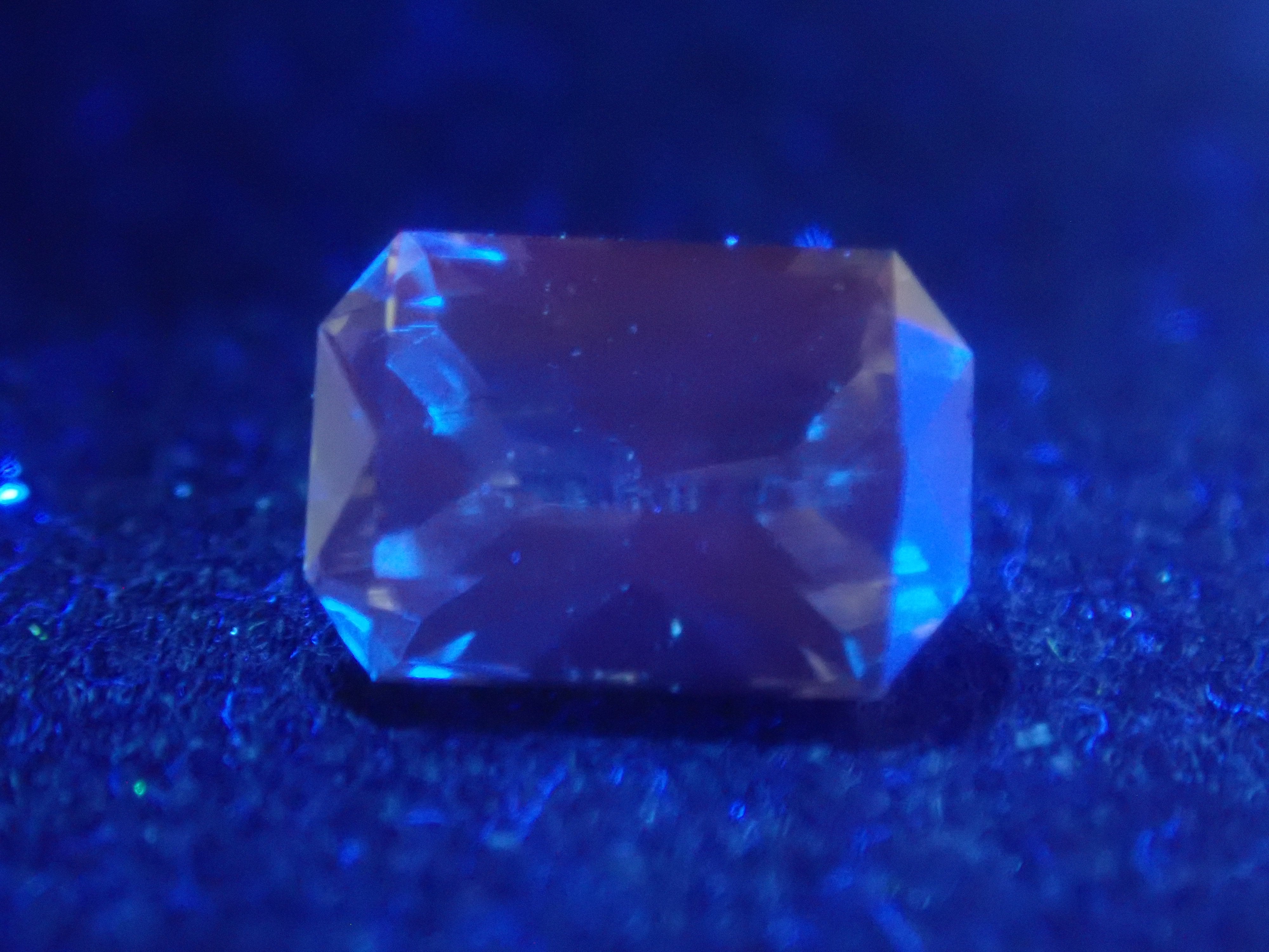 【1/9 22時販売】《限定7石》スリランカ産グリーンジルコン(特殊カット、シルキータイプ含む)《複数購入割引有》