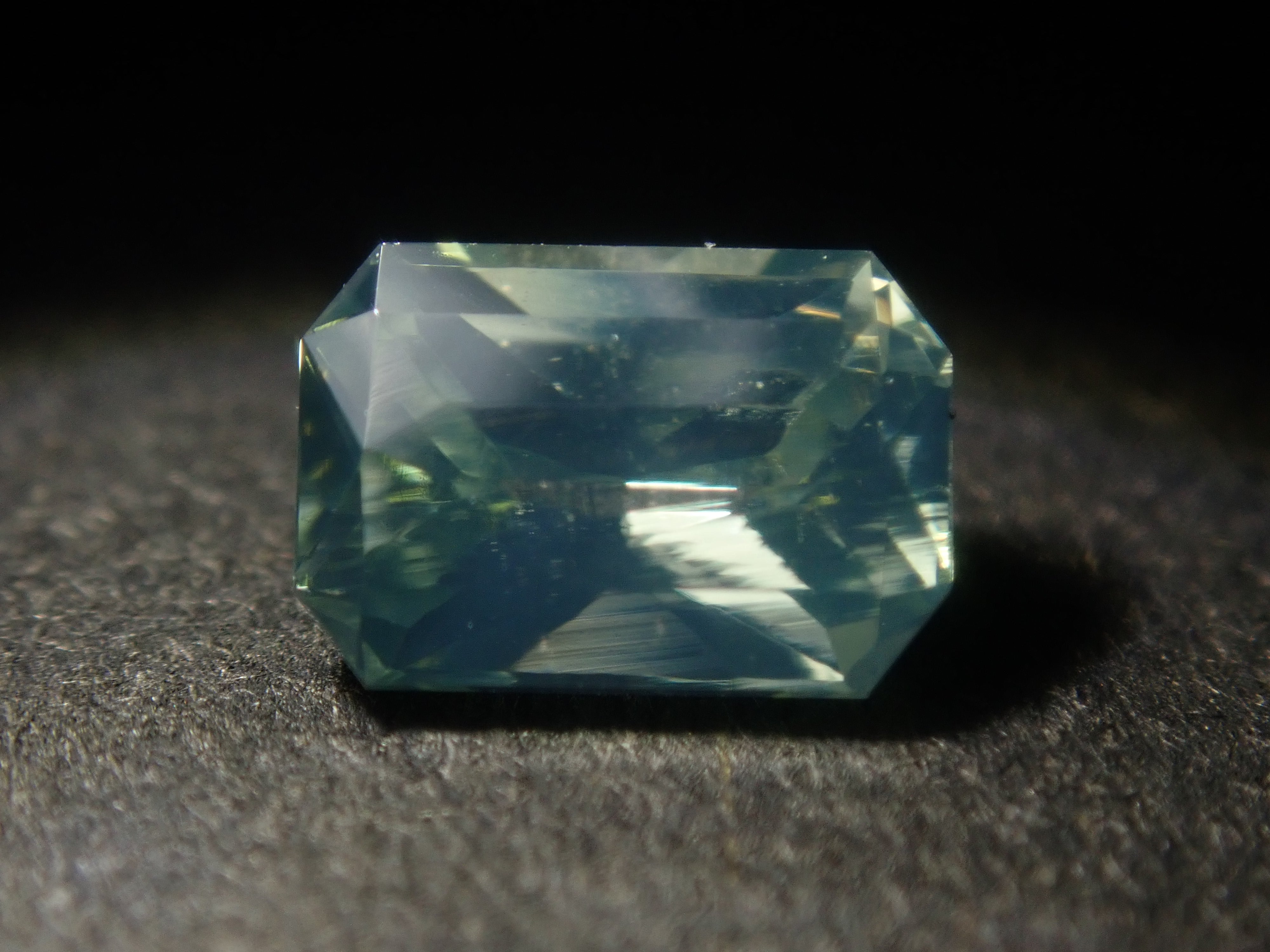 【1/9 22時販売】《限定7石》スリランカ産グリーンジルコン(特殊カット、シルキータイプ含む)《複数購入割引有》