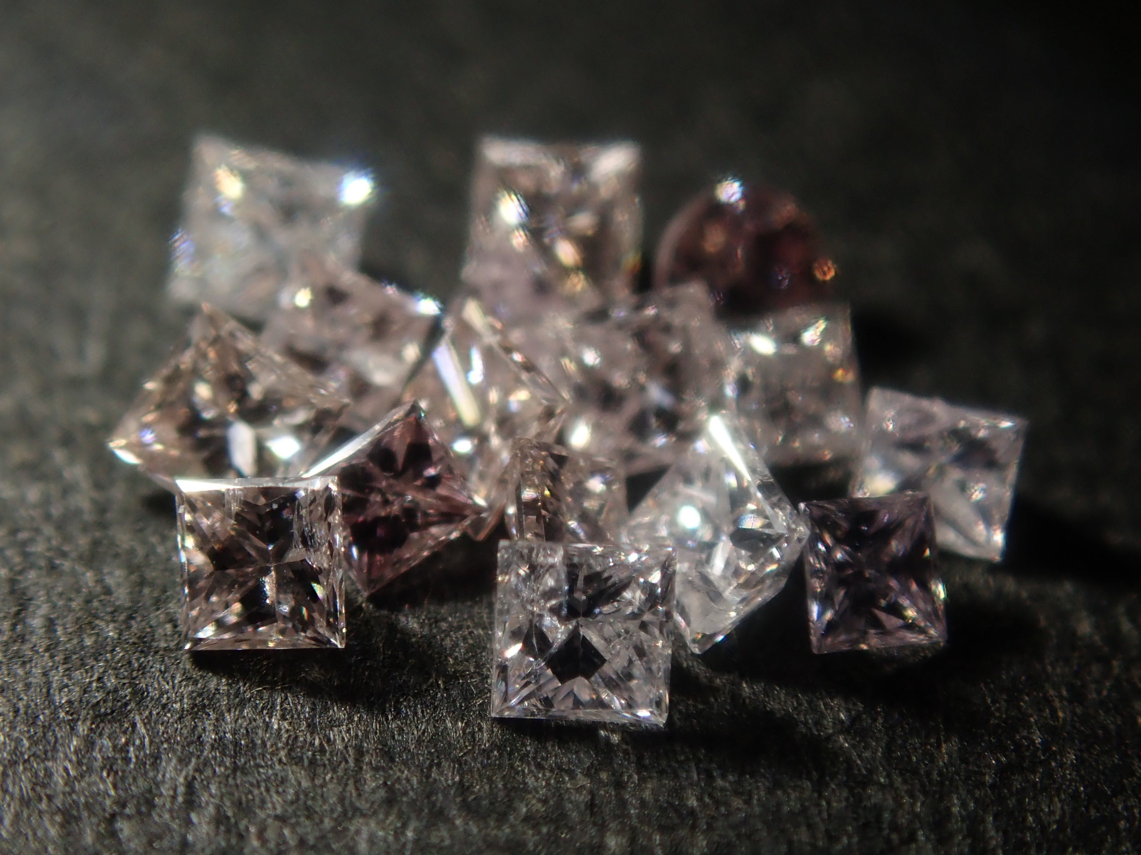 【1/18 22時販売】FANCY PURPLISH PINK/SI-1/含むピンクダイヤモンドガチャ《複数購入割引有》