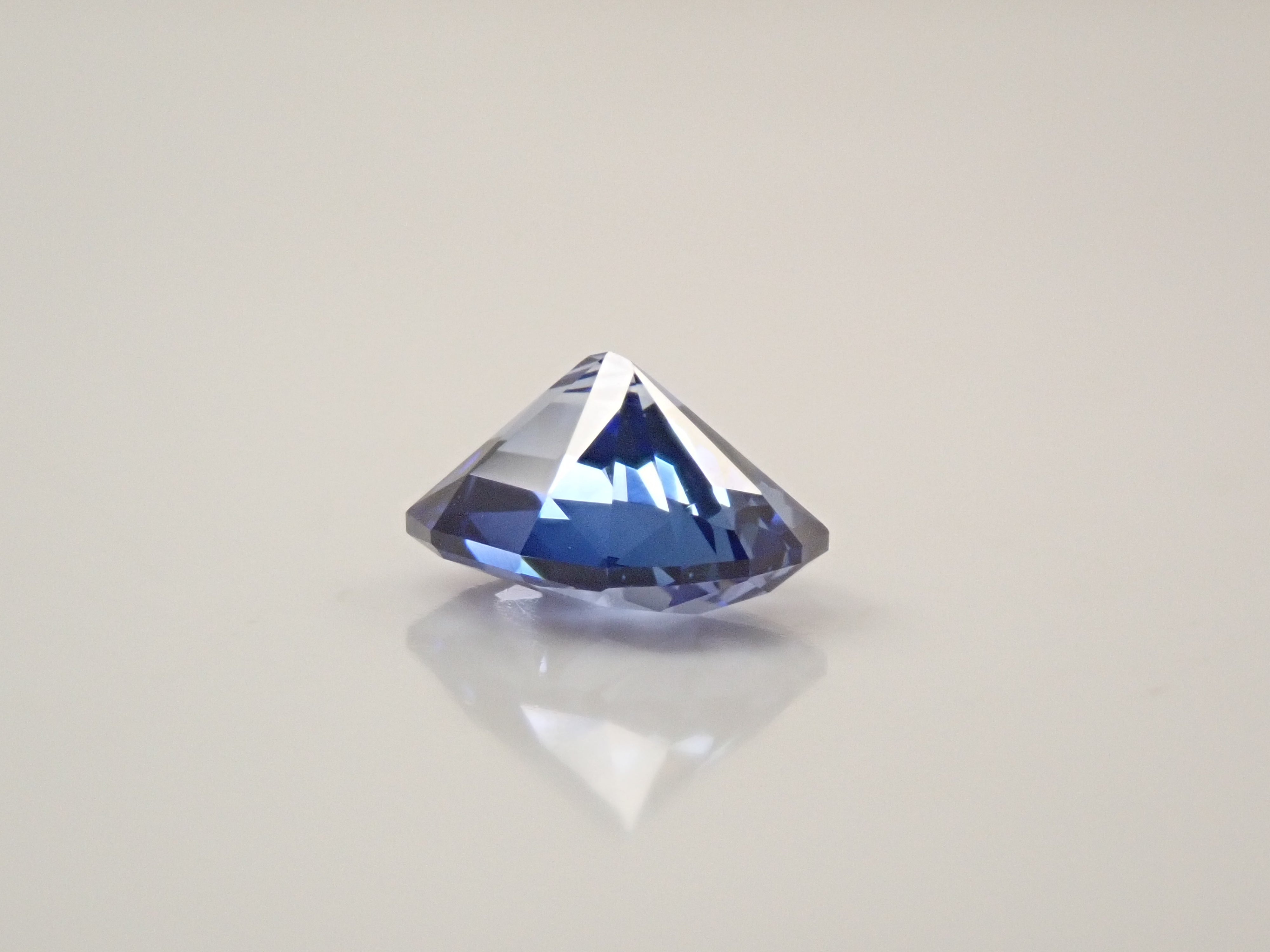 【1/3 22時販売】合成サファイア 1.547ctルース(合成ブルーサファイア)