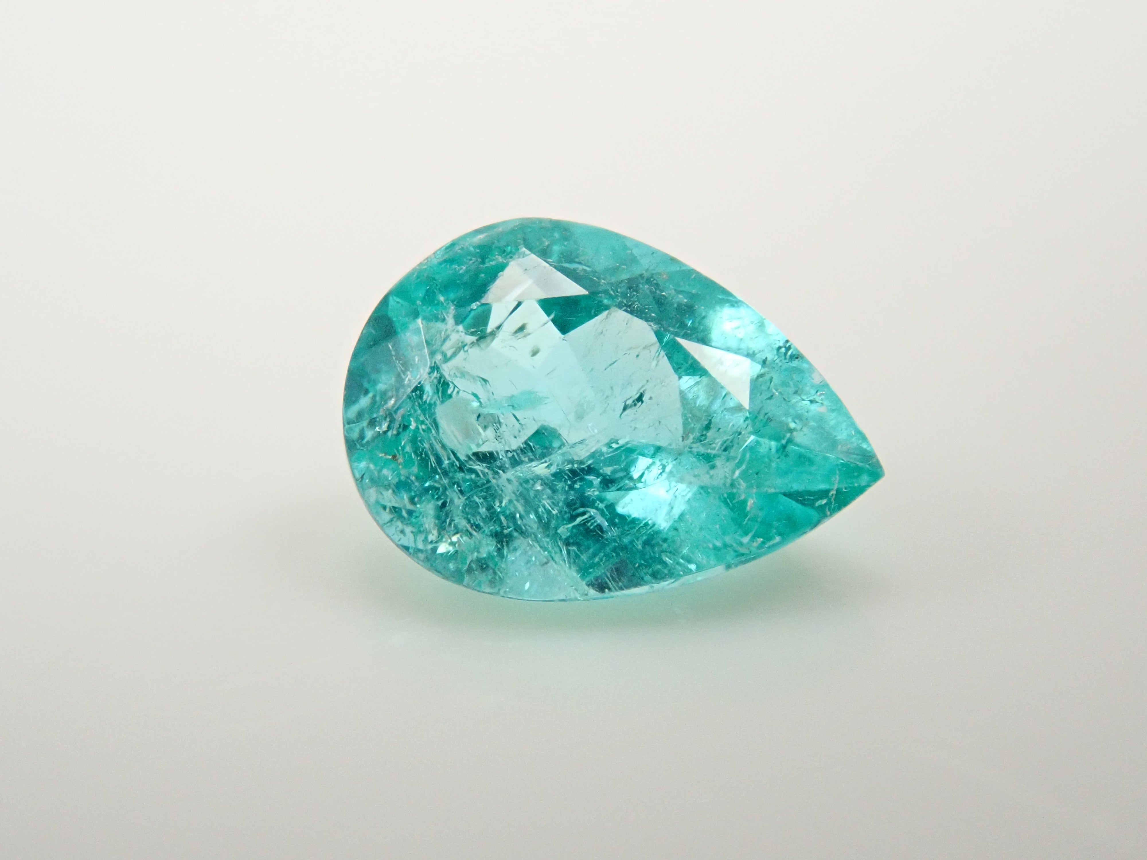 【1/9 22時販売】ブラジル産パライバトルマリン 0.361ctルース(CuO:1.0%,MnO:3.6%)