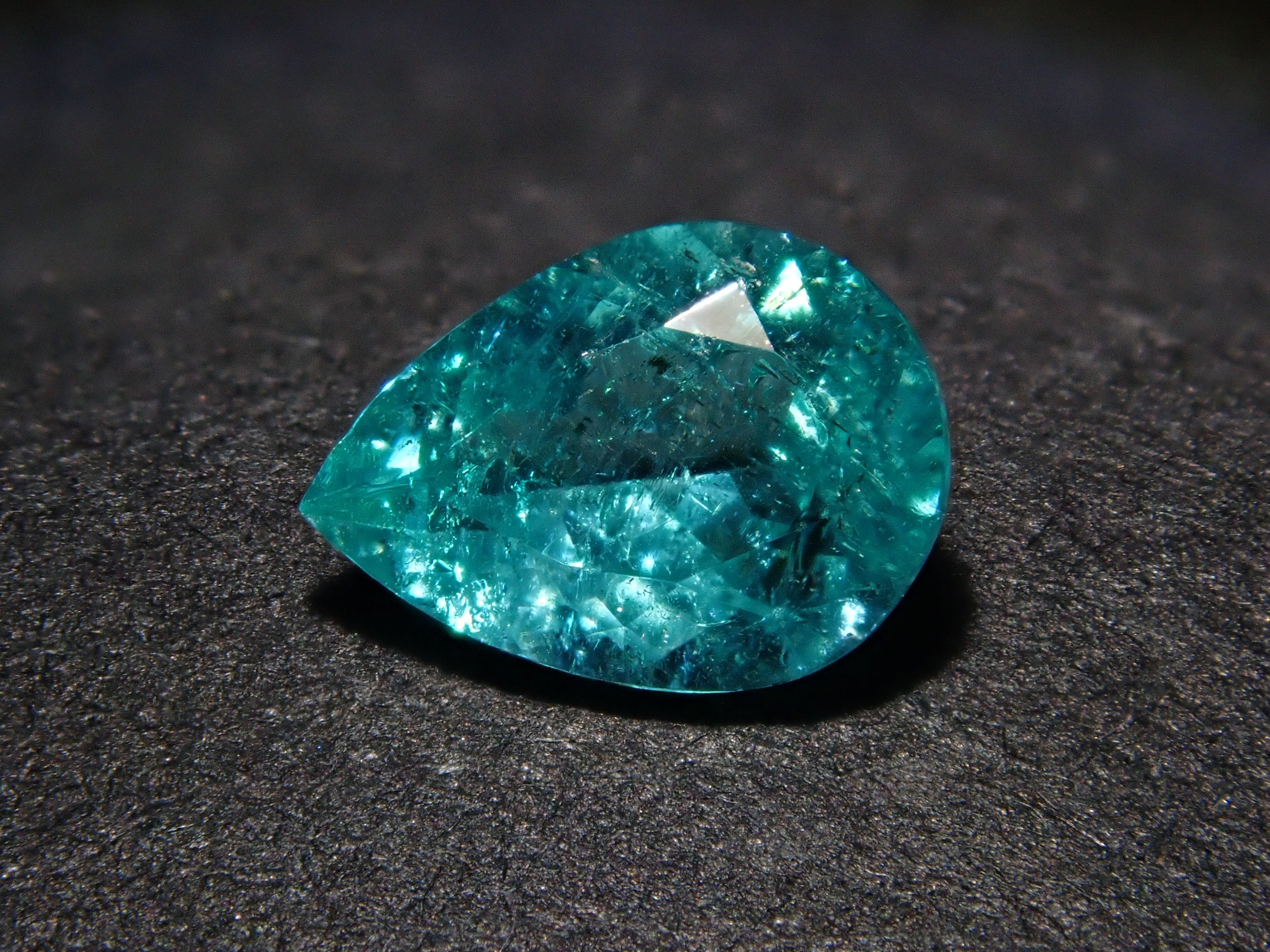 【1/9 22時販売】ブラジル産パライバトルマリン 0.361ctルース(CuO:1.0%,MnO:3.6%)