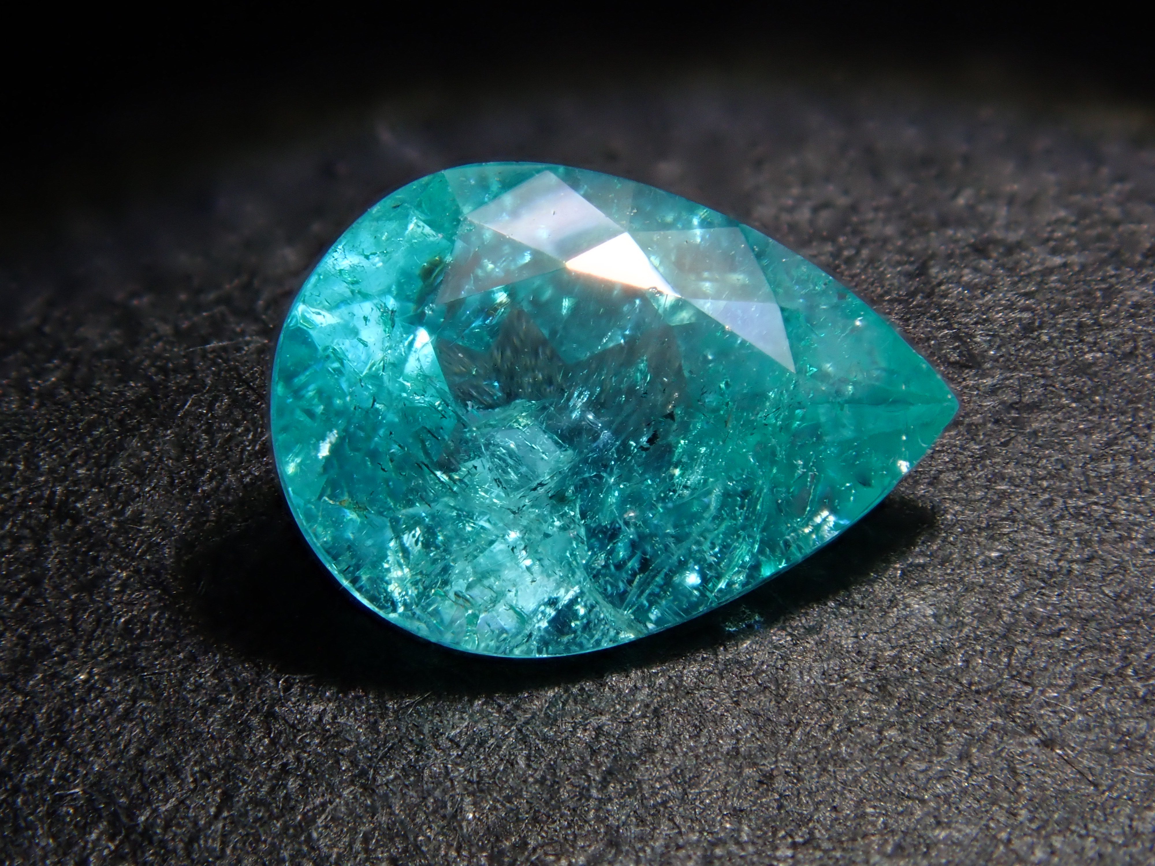 【1/9 22時販売】ブラジル産パライバトルマリン 0.361ctルース(CuO:1.0%,MnO:3.6%)