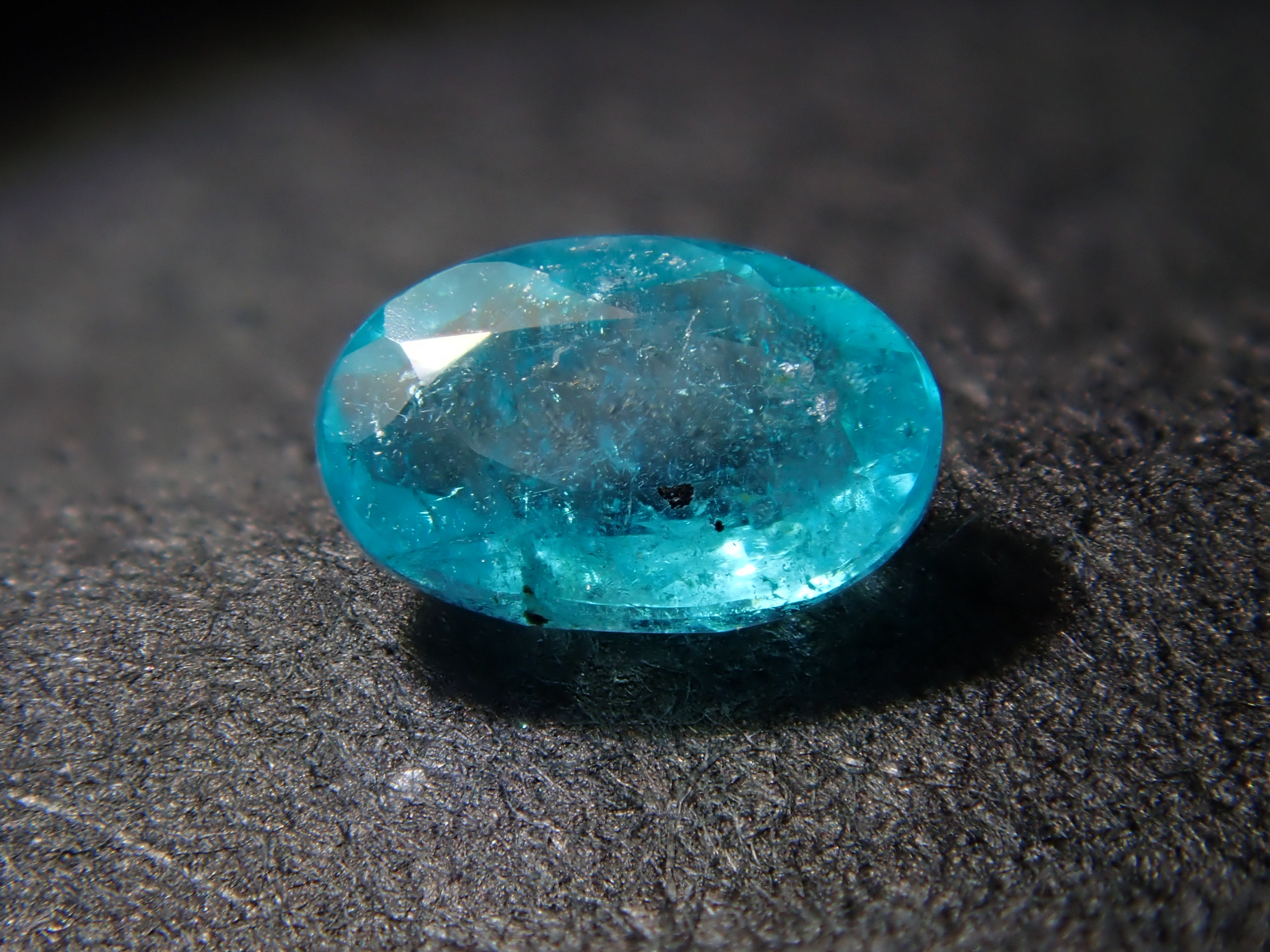 【1/9 22時販売】ブラジル産パライバトルマリン 0.115ctルース(CuO:2.0%,MnO:0.6%)