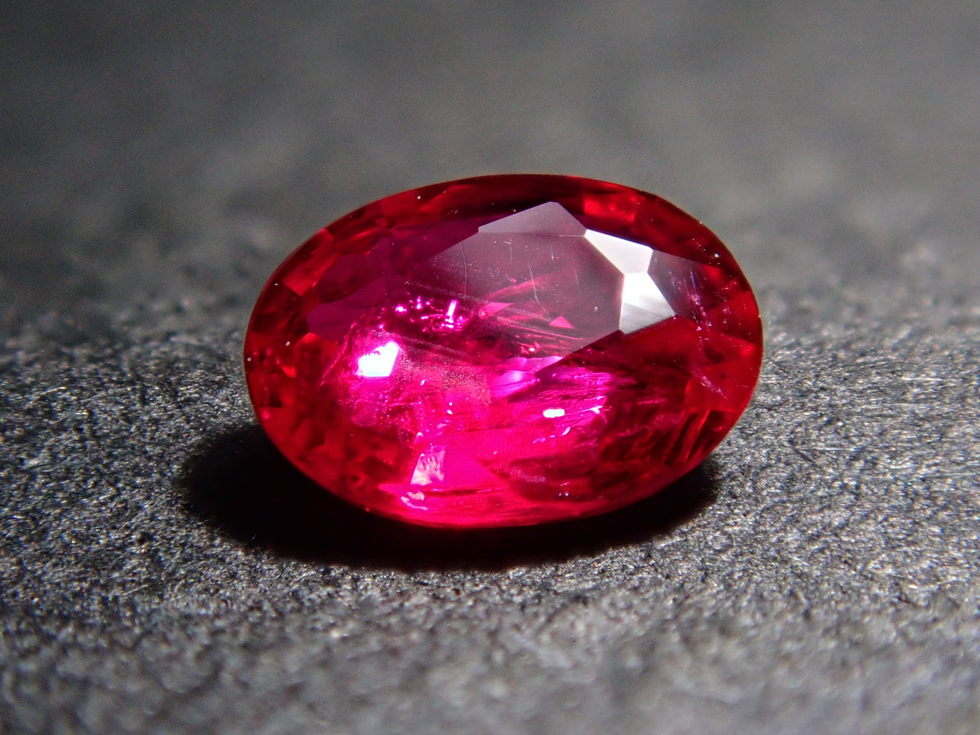 【12/31 22時販売】ピジョンブラッドルビー 0.170ctルース AIGS